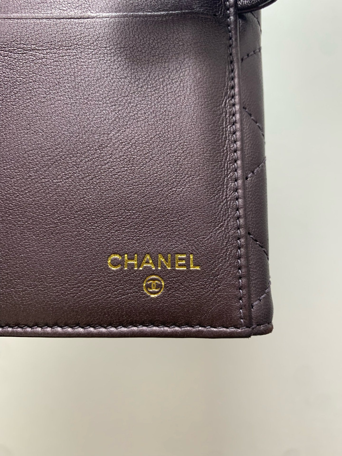 Chanel - Classic Flap Tri-fold Wallet - Lambskin leather - Purple - (Small)