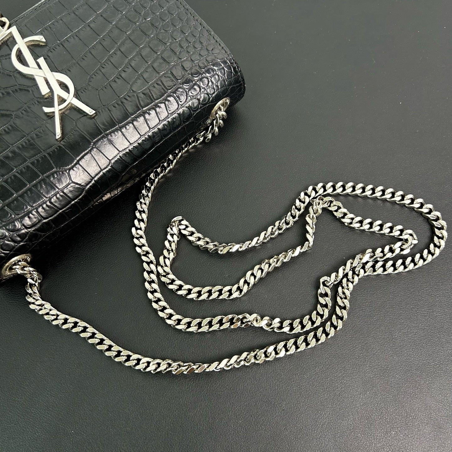 Saint Laurent - MONOGRAM KATE Tassel - Crocodile embossed leather - Black with Silver-Tone Hardware - (mini)
