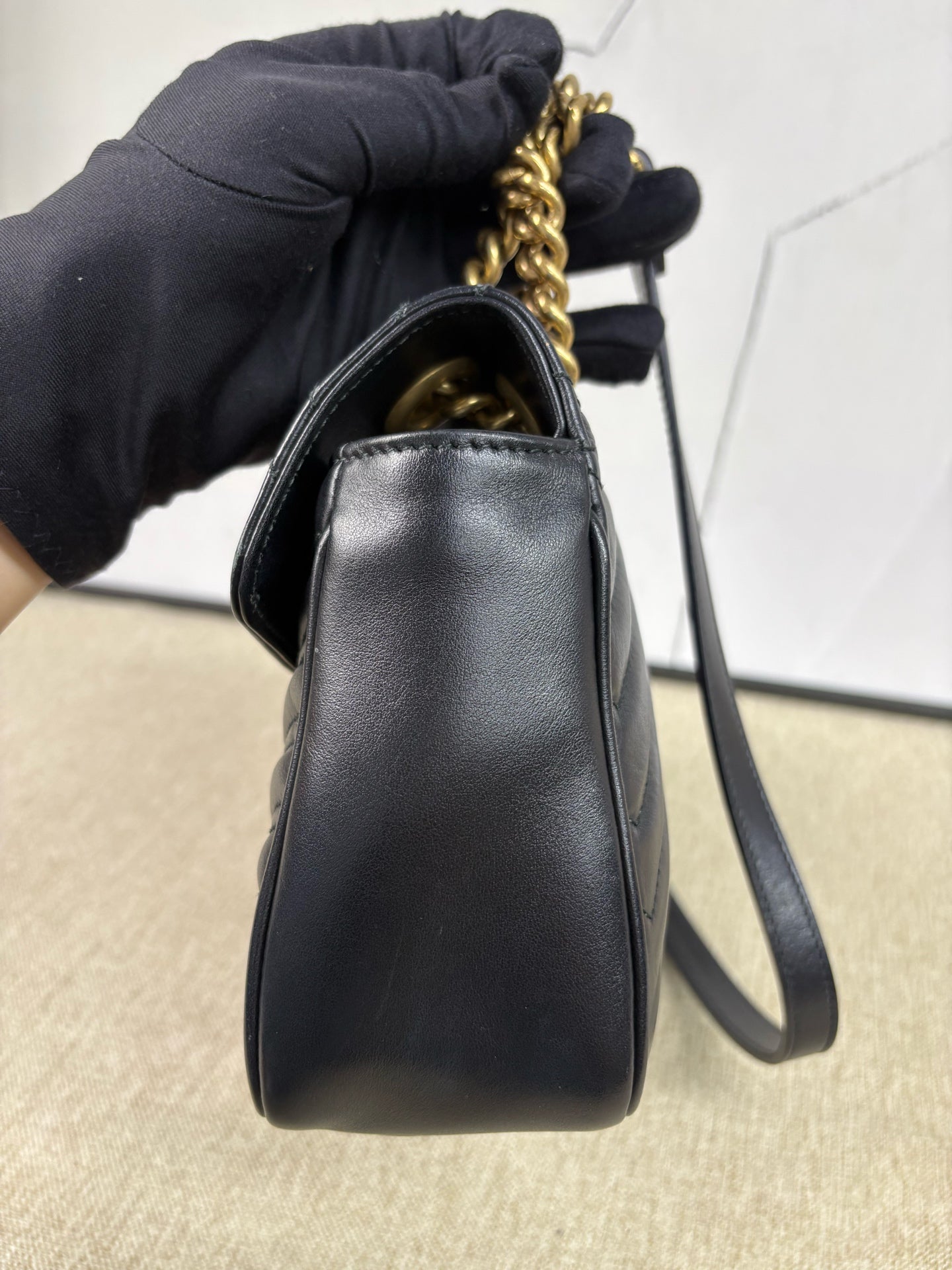 Gucci - Marmont Matelassé Shoulder Bag - Leather - Black - (small)