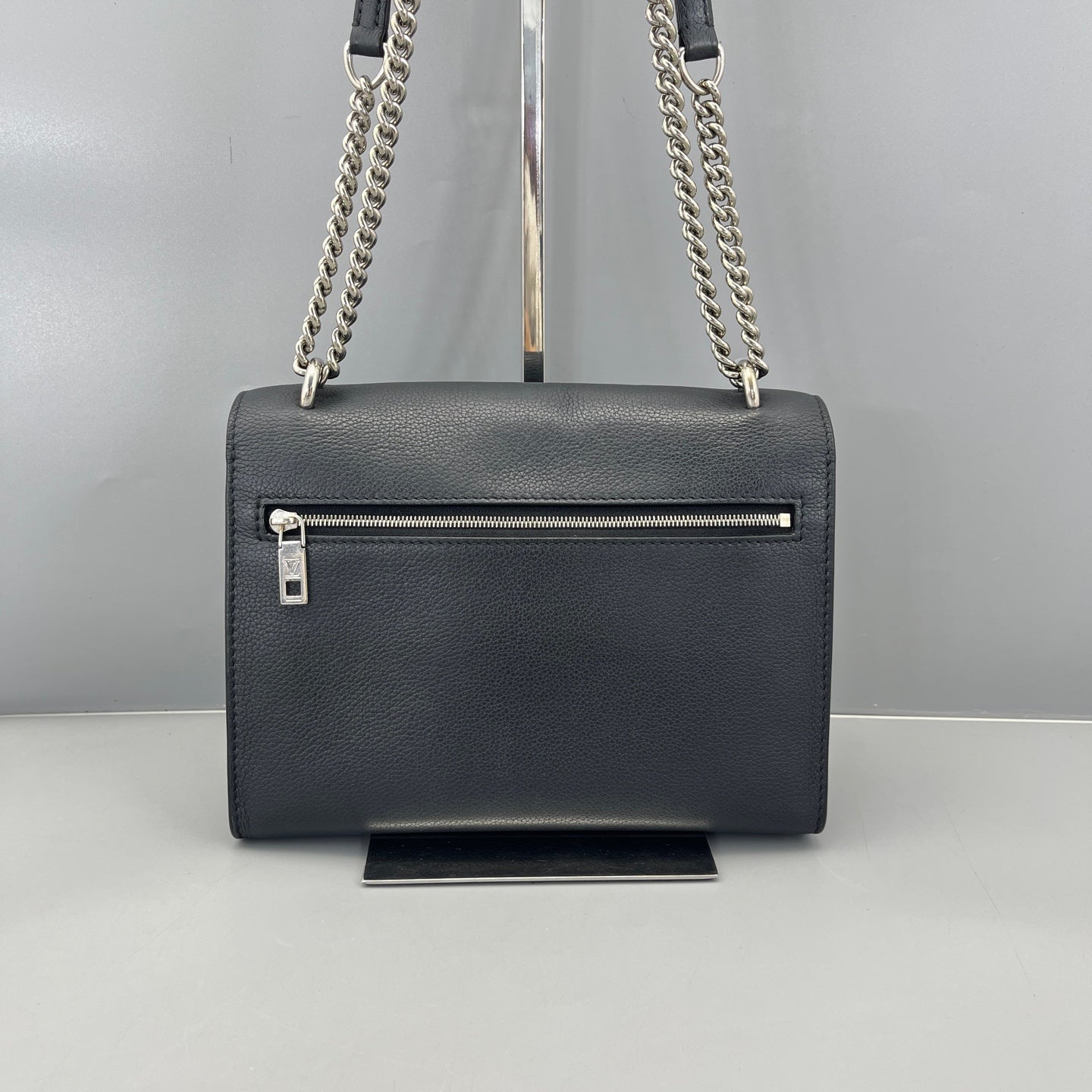 Louis Vuitton - Lockme - Leather - Black - (small)