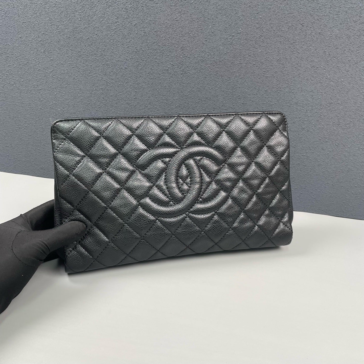 Chanel - Classic Quilted Clutch - Grained Calfskin Leather - Black - (Large)