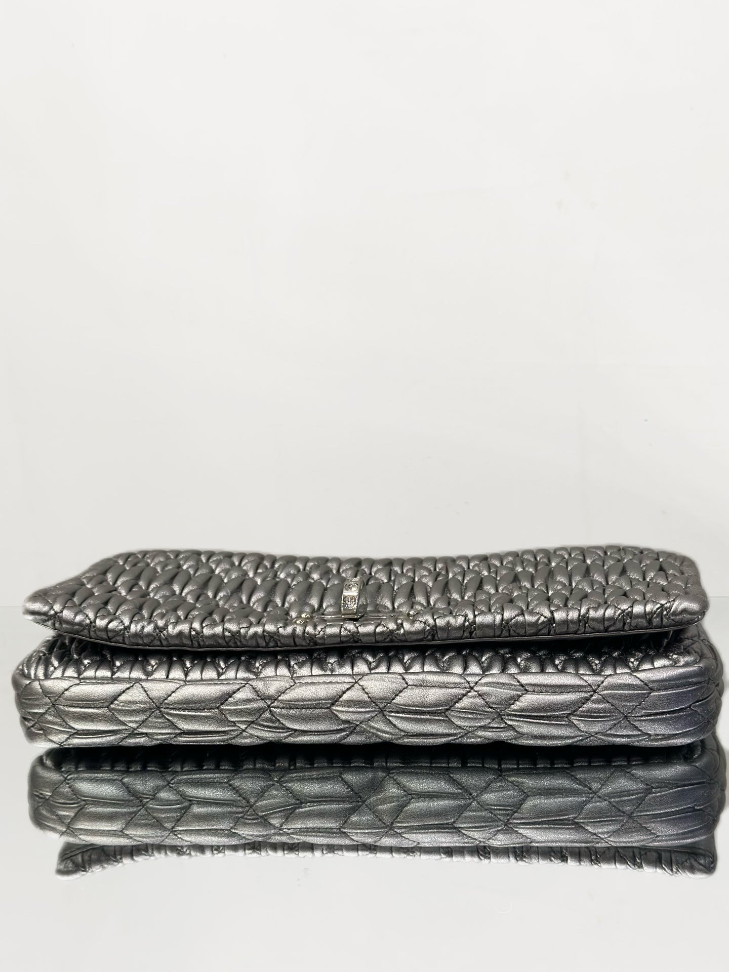 Miu Miu - Matelassé Large Gemstone Chain Shoulder Bag - Lambskin leather - Silver - (medium)