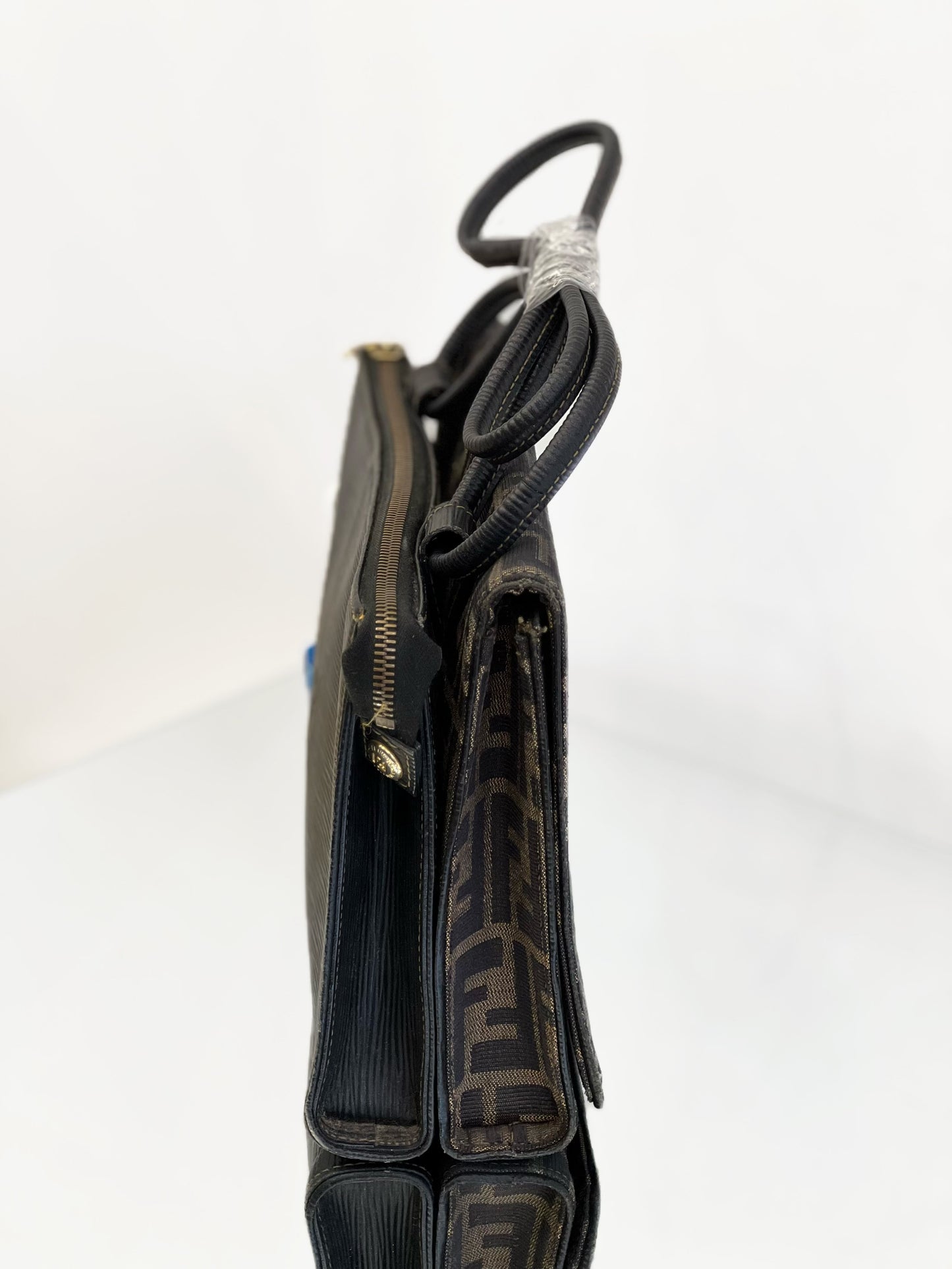 Fendi - Vintage Double-Sided Zucca Shoulder Bag - Zucca canvas and textured leather - Brown - (small)