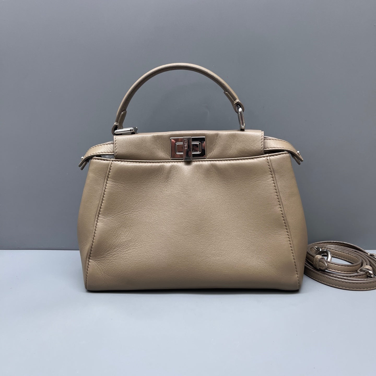 Fendi - Peekaboo - Leather - Grey - (Small)