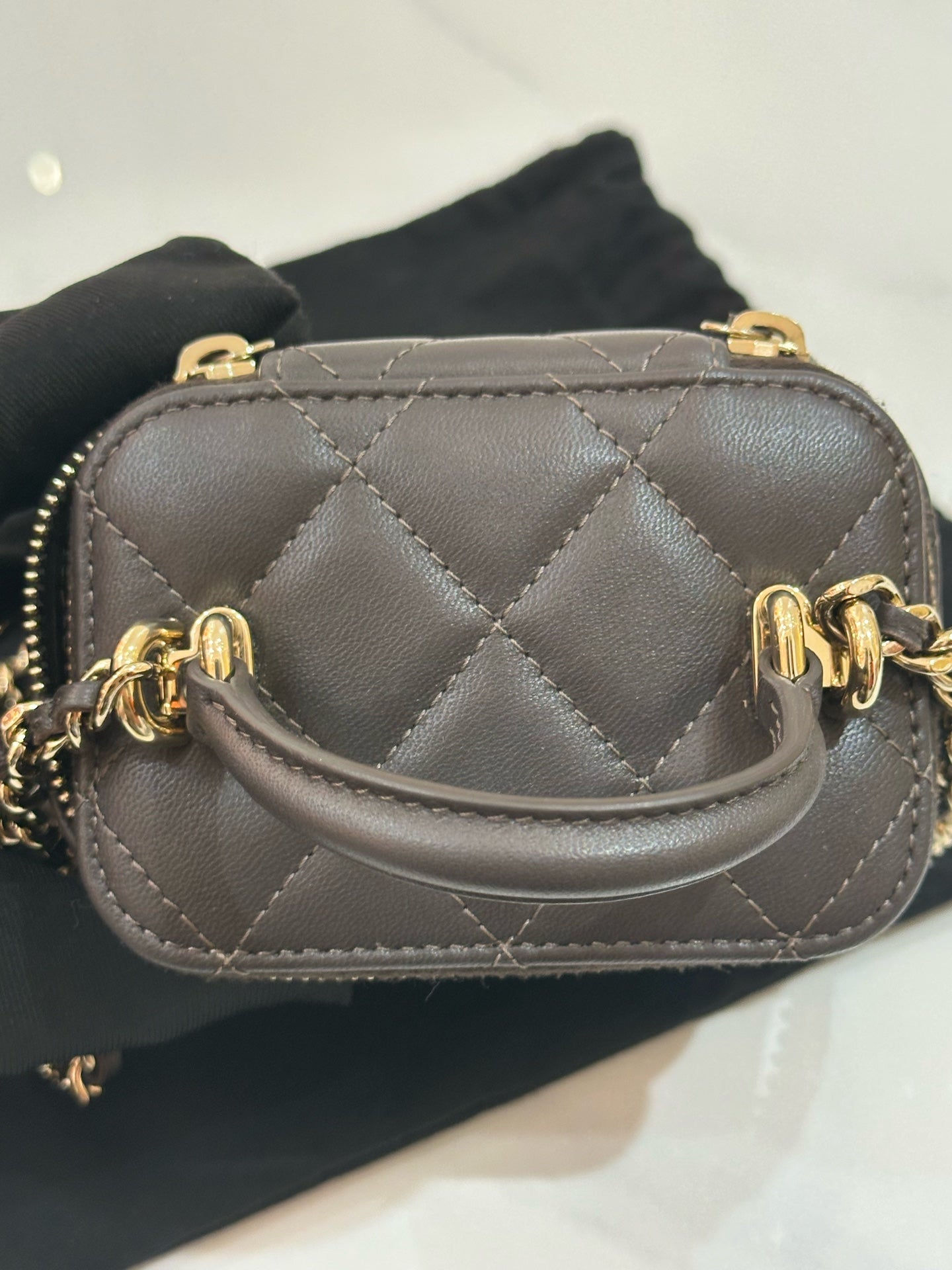 Chanel - 23A Handle Mini Vanity Case - Grained Calfskin Leather - Deep Chocolate Brown - (Mini)