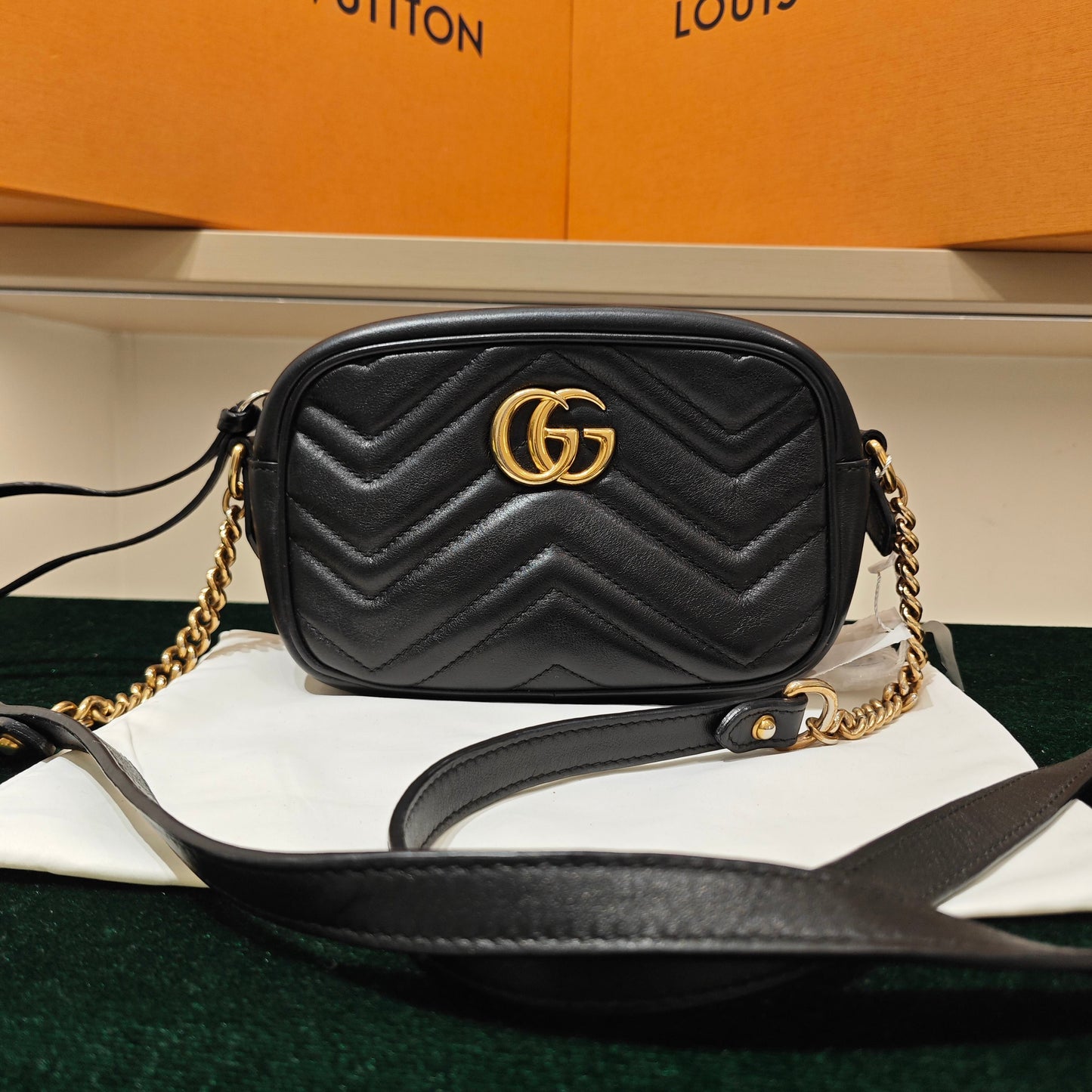 Gucci - GG Marmont Matelassé Mini Camera Bag - Leather - Black with Gold-Tone Hardware - (mini)