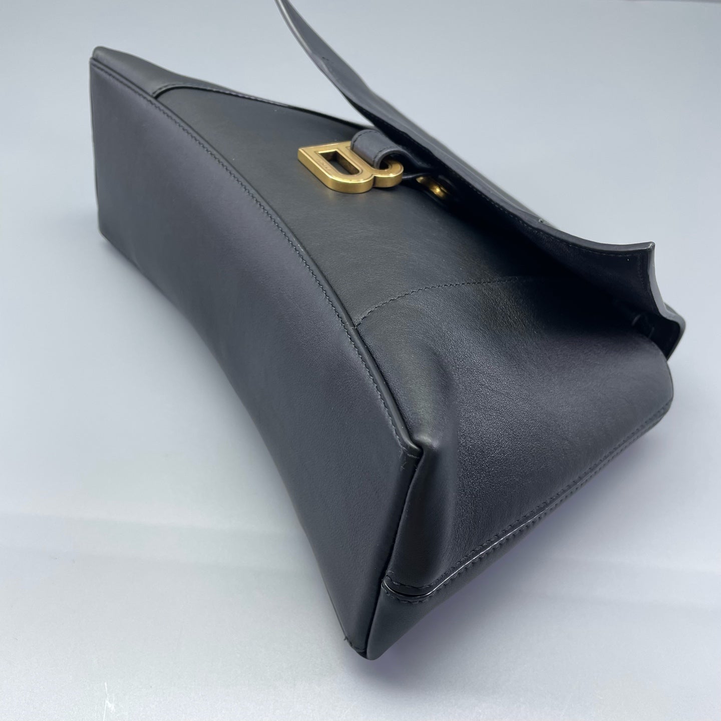 Balenciaga - Hourglass Bag - Smooth calfskin leather - Black - (Medium)