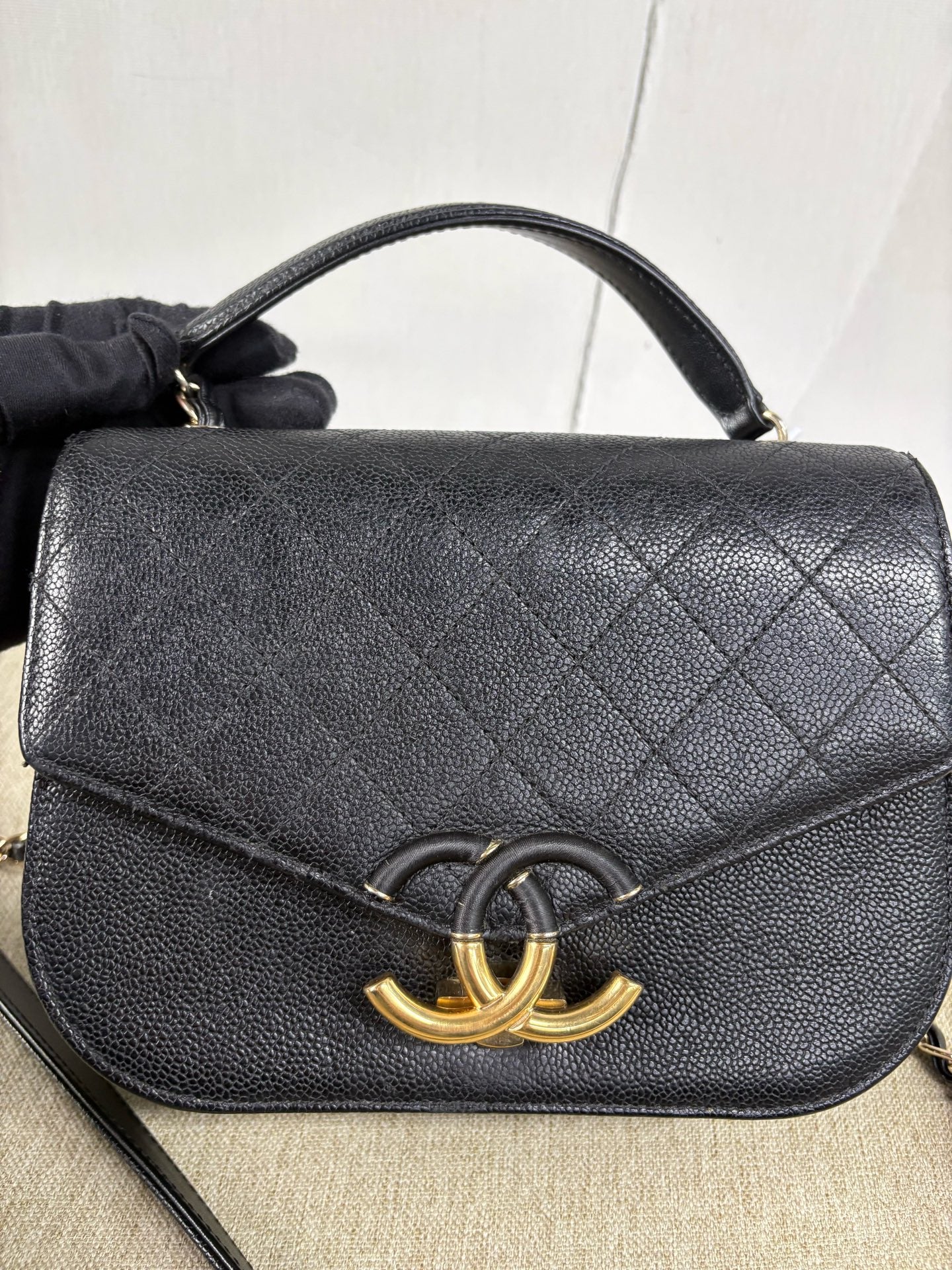 Chanel - Cuba Series Messenger Bag - Grained calfskin leather - Black - (Small)