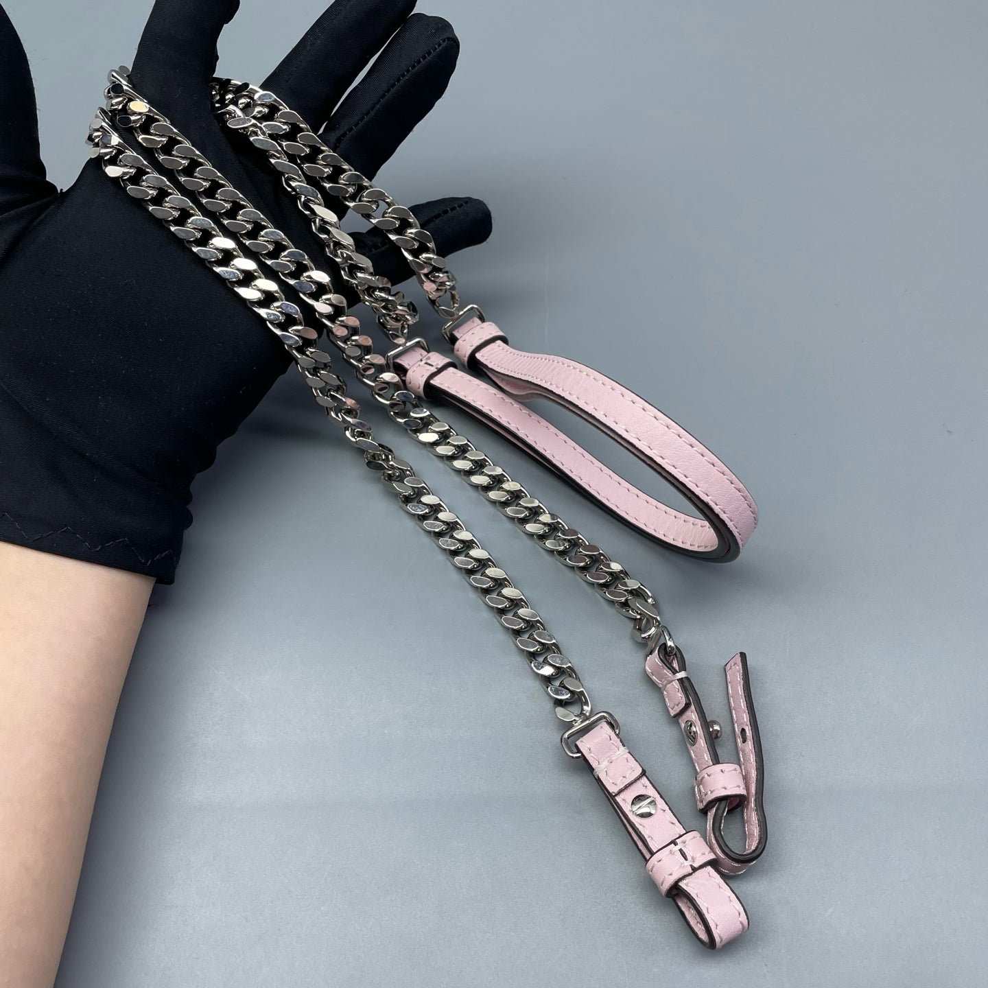 Fendi - Mini Baguette with Studs - Grained leather - Pink - (mini)