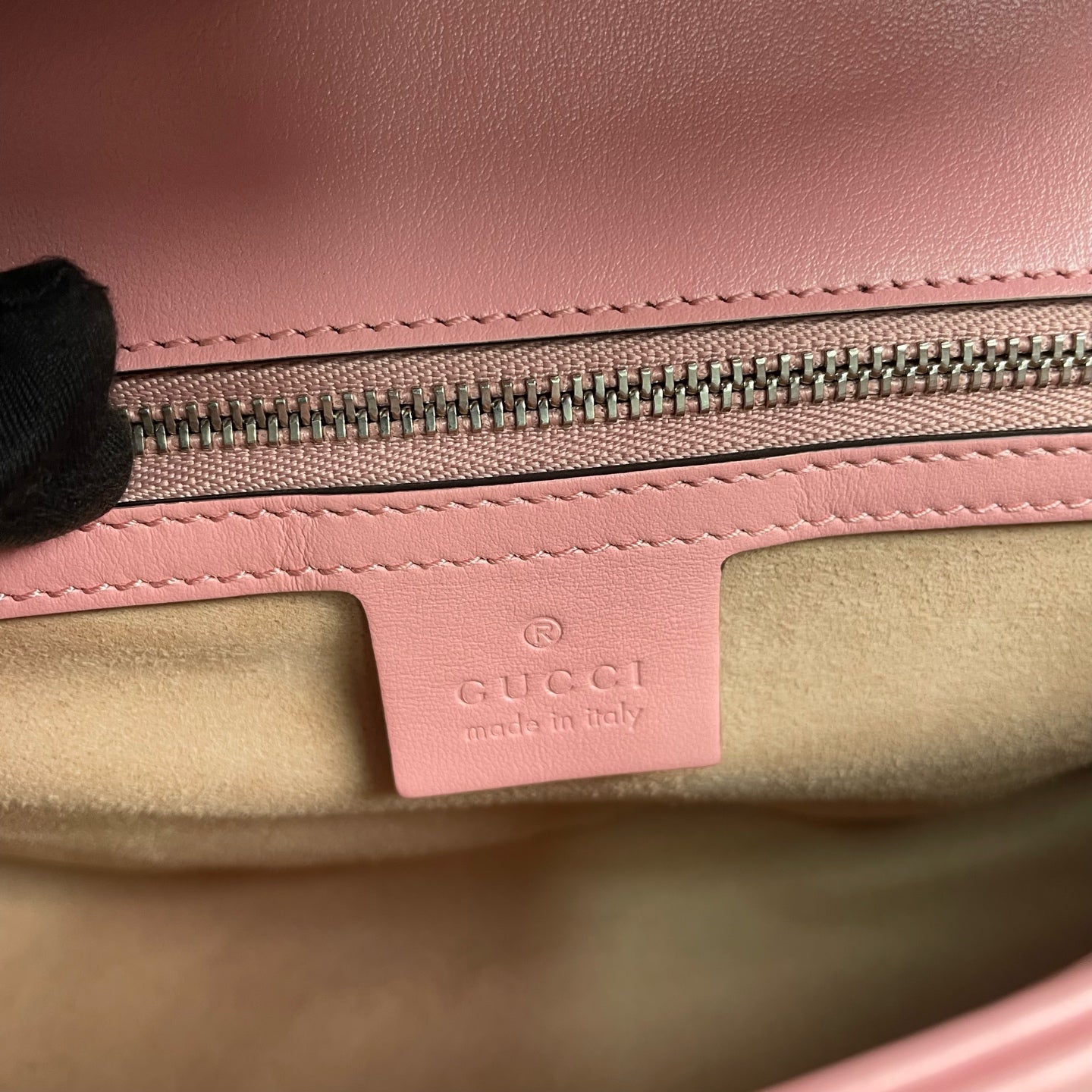 Gucci - GG Marmont Matelassé Shoulder Bag - Leather - Pink - (Medium)