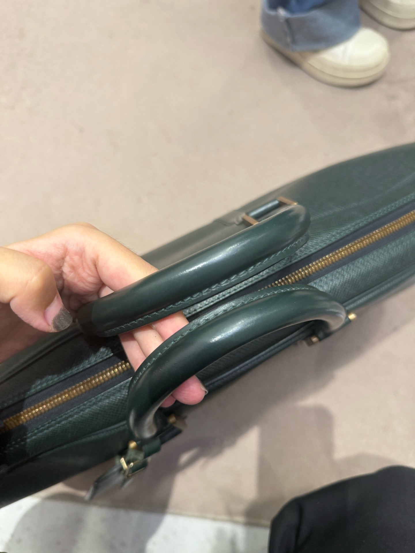 Louis Vuitton - Kendall Boston Bag - Taiga leather - Green - (Large)