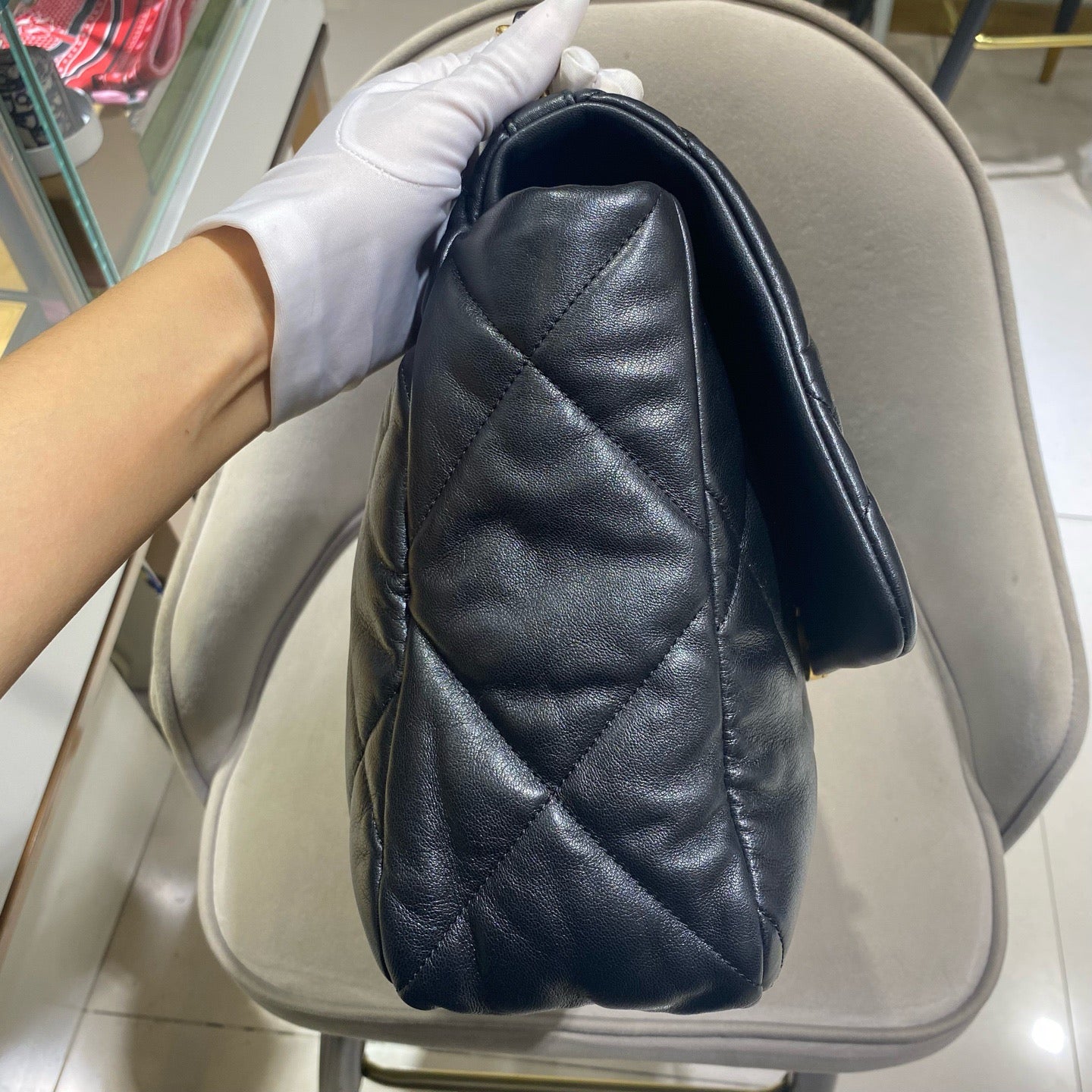 Chanel - 19 Bag Maxi - Lambskin leather - Black - (Large)