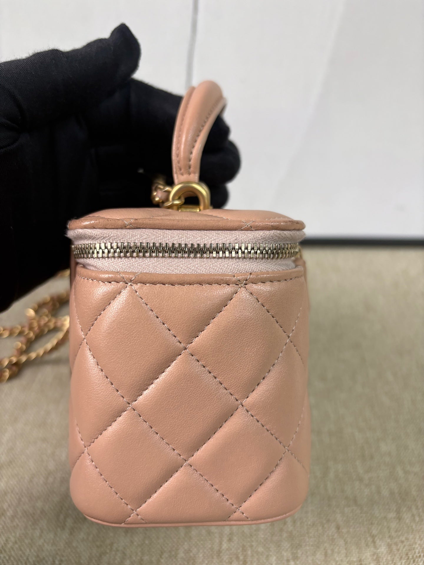 Chanel - Vanity Case with Top Handle - Lambskin leather - Pink - (mini)