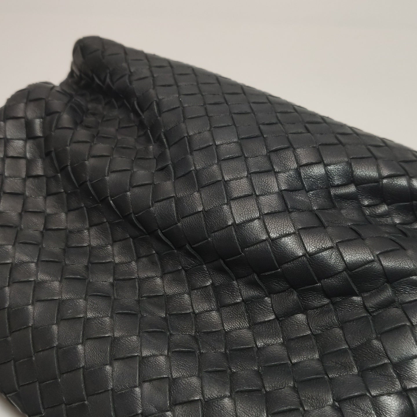 Bottega Veneta - Intrecciato Chain Flap Bag - Leather - Black - (Medium)