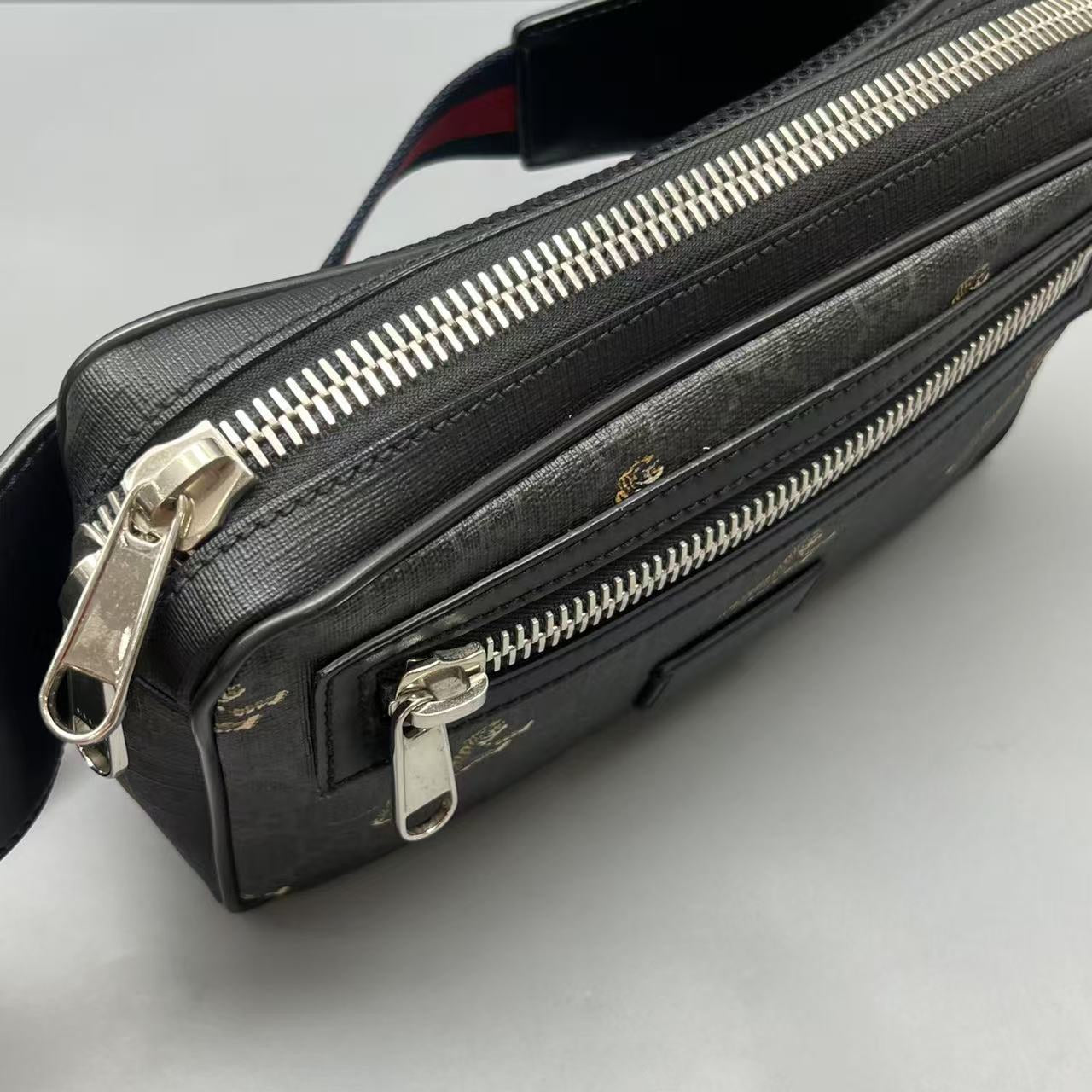 Gucci - GG Supreme Belt Bag with Tiger Print - GG Supreme canvas with leather trim - Black - (small)