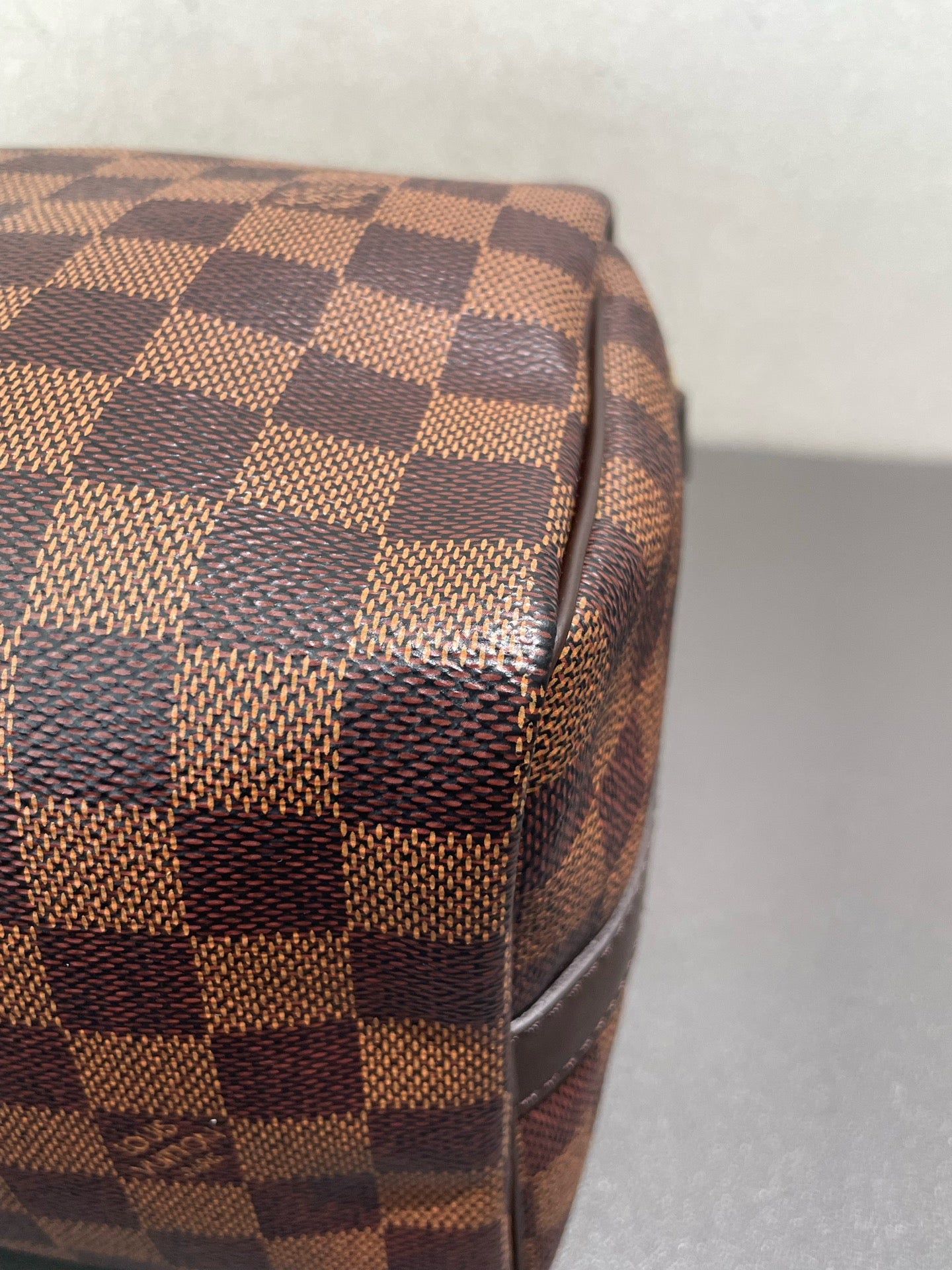 Louis Vuitton - Speedy 25 Bandoulière - Damier Ebene coated canvas with smooth leather trim - Brown - (Small)