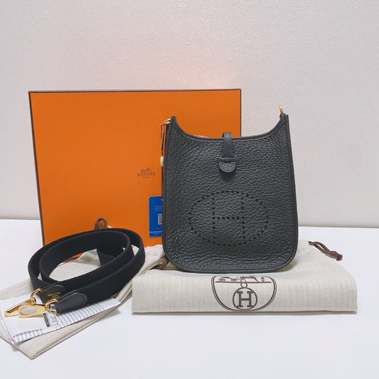 Hermès - Evelyne 16 - Clemence leather - Black - (mini)