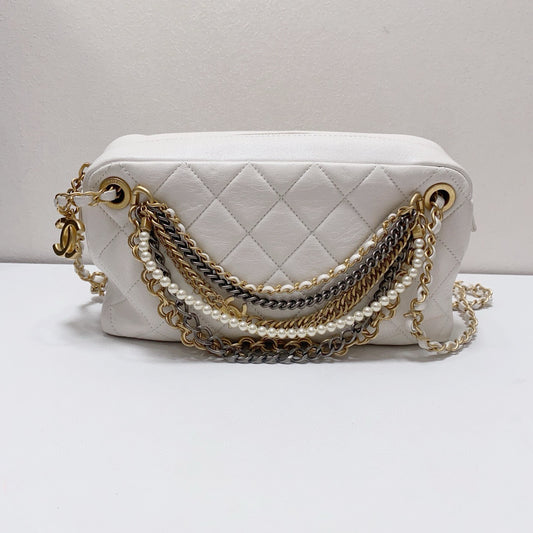 Chanel - Egypt Series Pearl Tassel Camera Bag - Lambskin leather - White - (small)