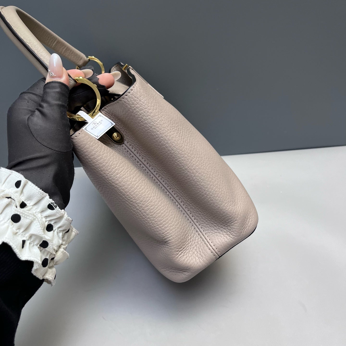 Louis Vuitton - Capucines BB - Taurillon leather - Grey - (Small)
