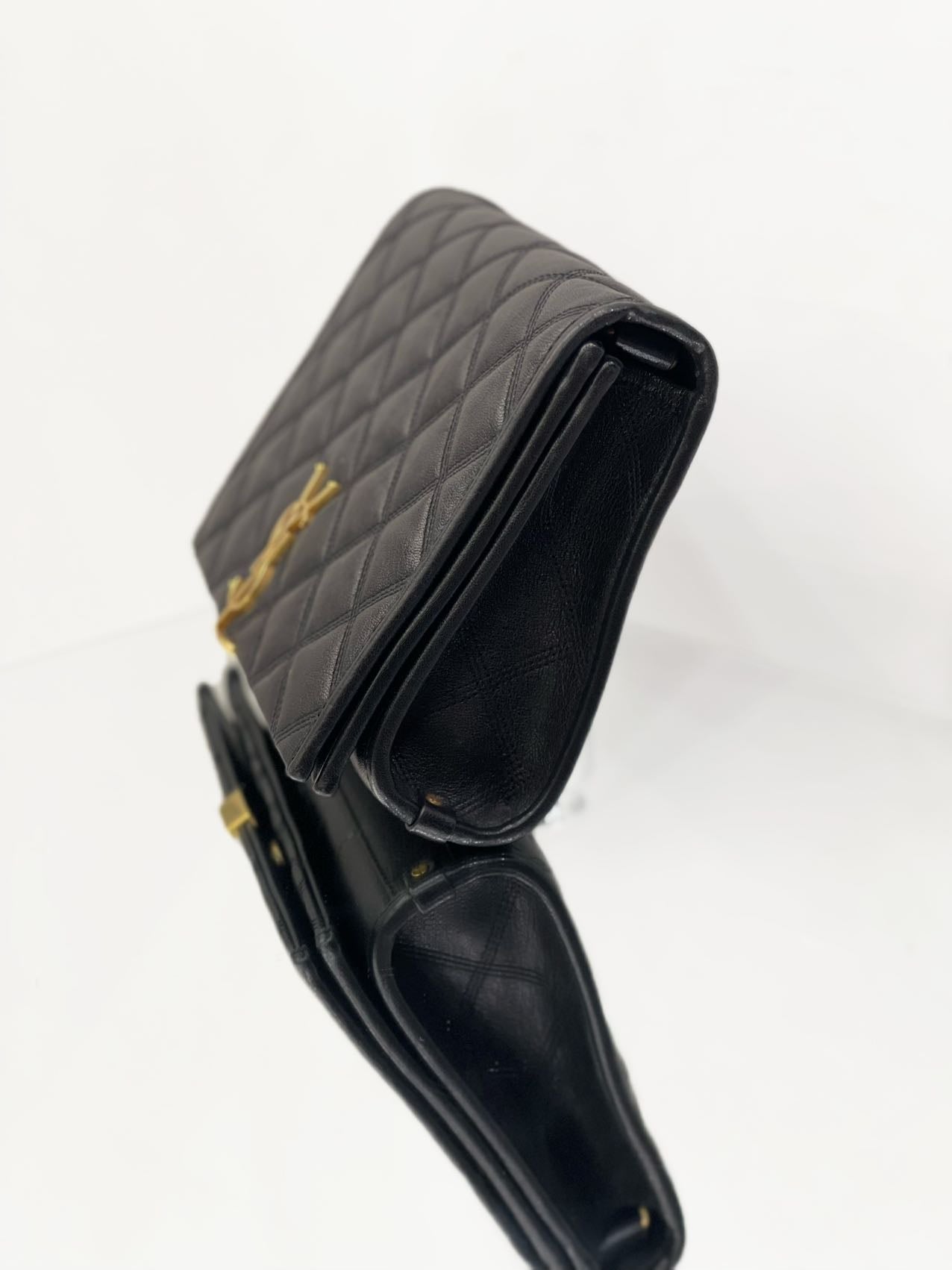 Saint Laurent - Becky Flap Bag - Pebbled calfskin leather - Black - (Medium)