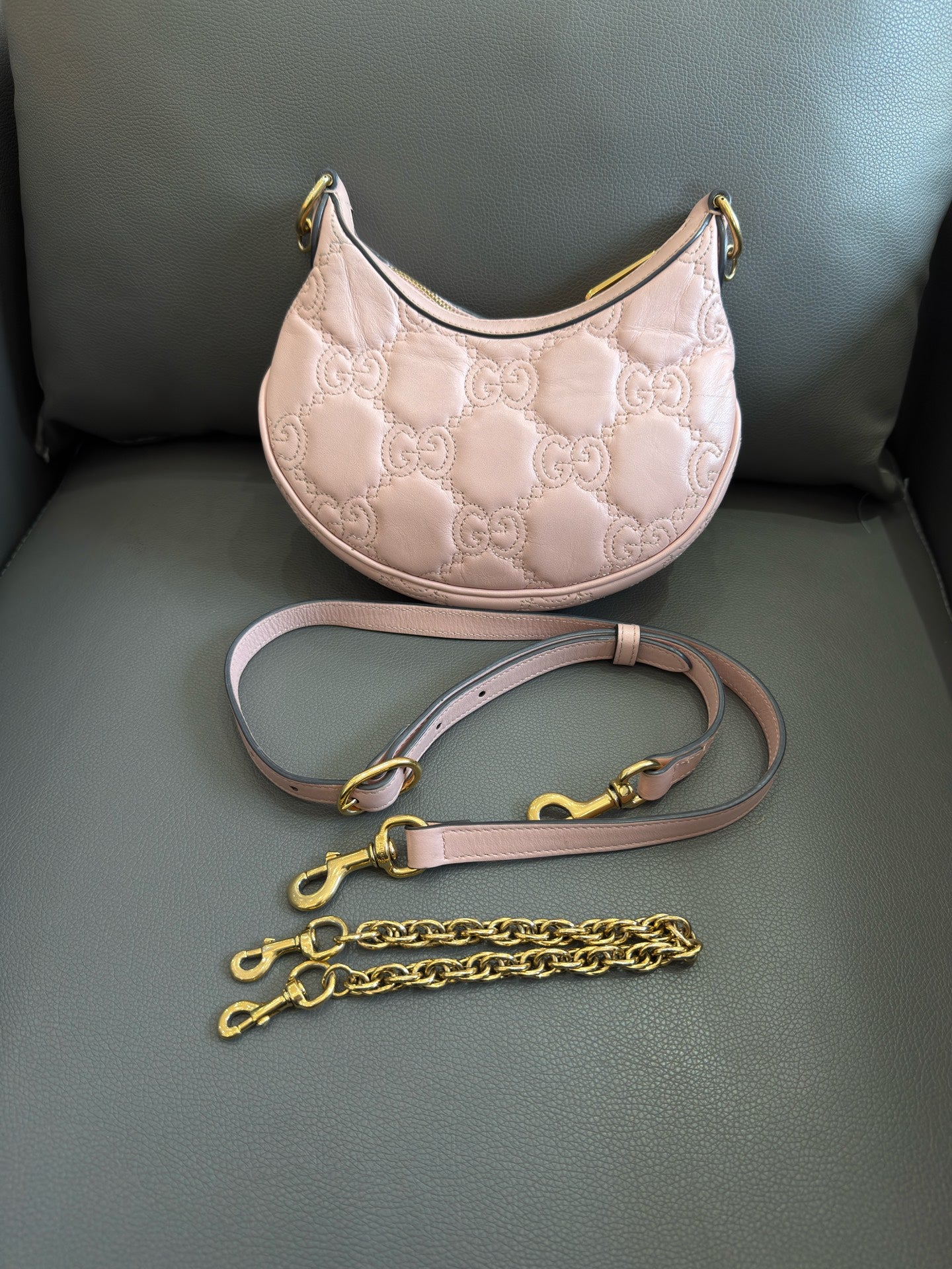 Gucci - Matelassé Small Crescent Bag - Leather - Pink - (Small)