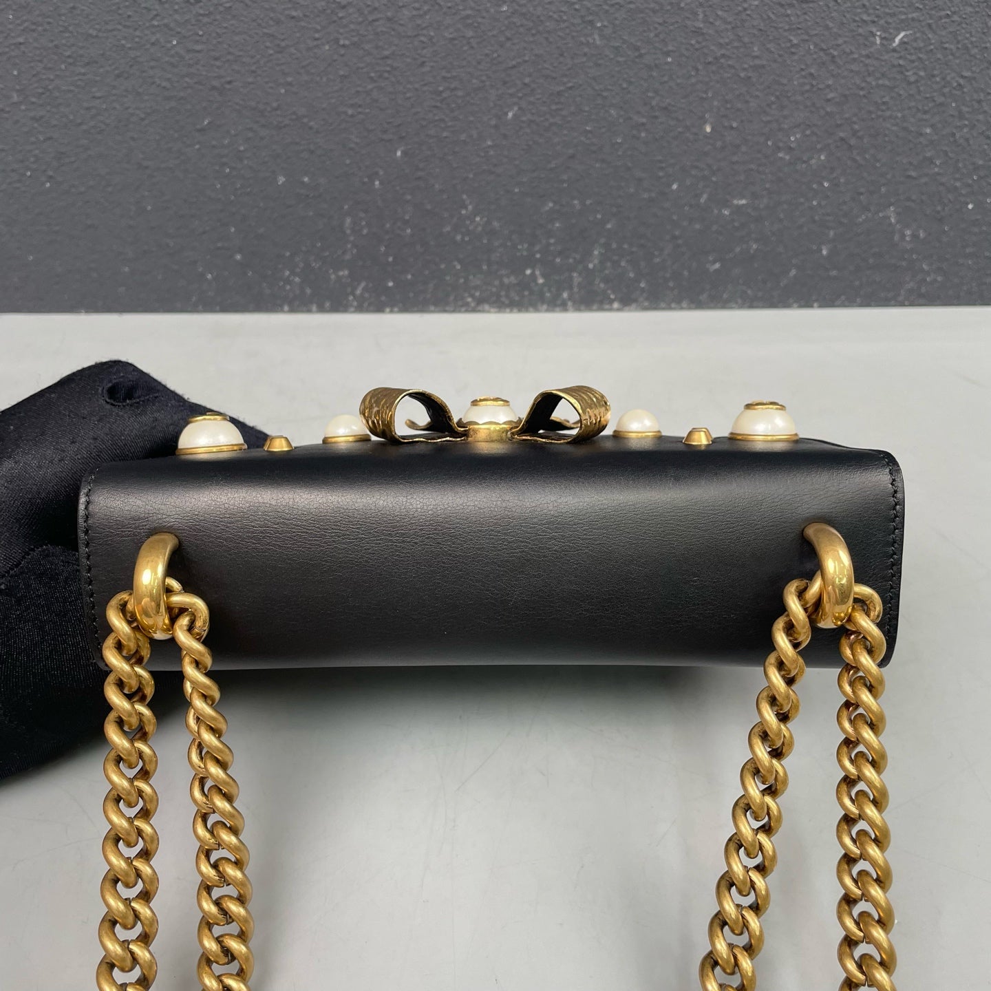 Gucci - Bow Pearl Shoulder Bag - Leather - Black - (mini)
