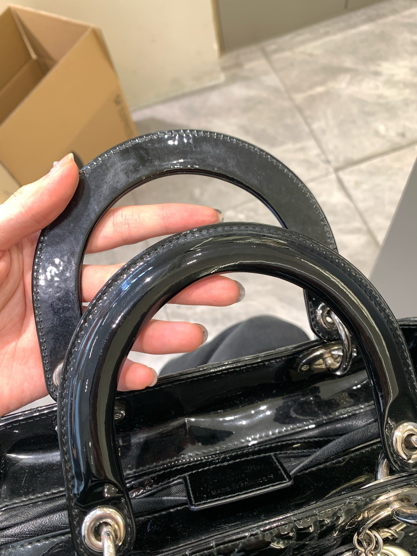 Dior - Lady Dior (5-Grid/Cannage) - Patent leather - Black - (Medium)