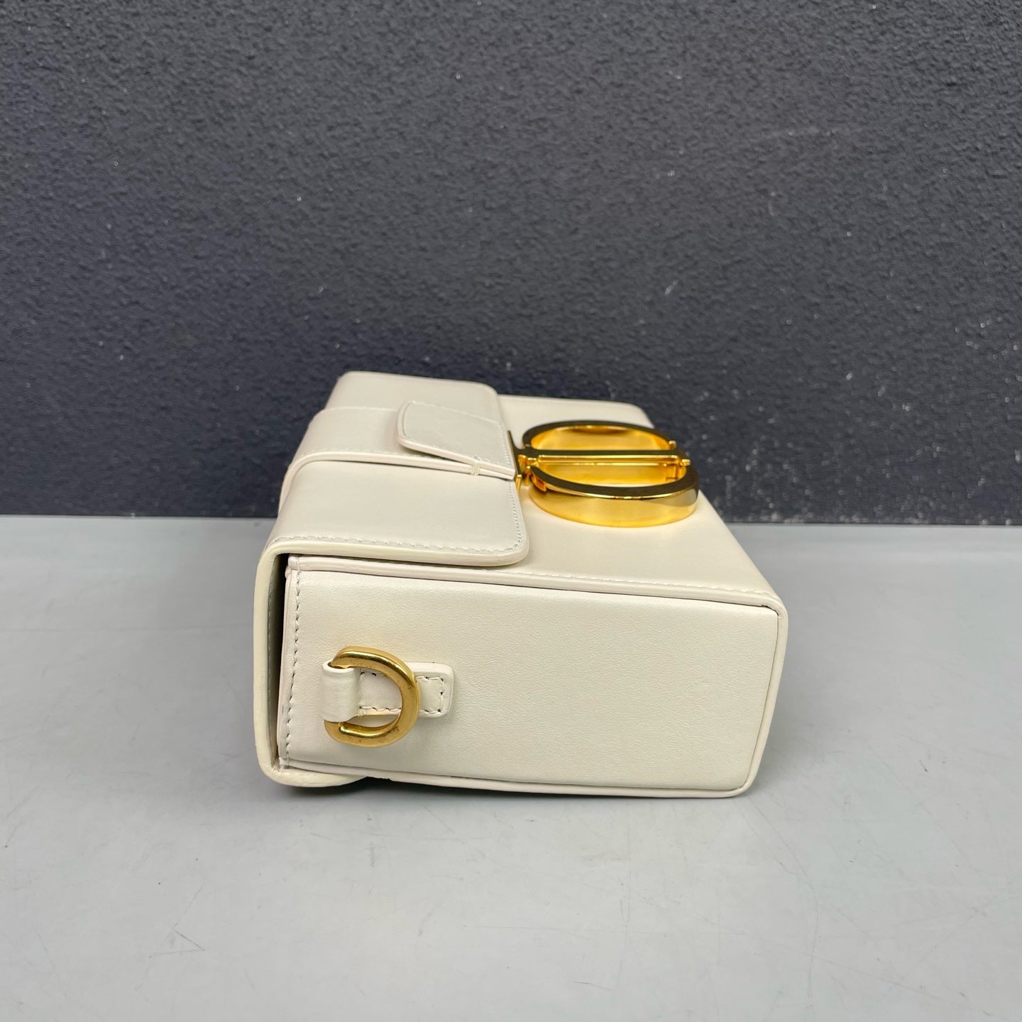 Dior - 30 Montaigne Box Bag - Leather - White - (mini)