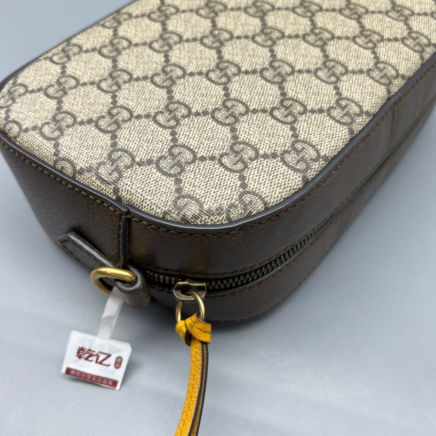 Gucci - GG Supreme Tiger Head Camera Bag - GG Supreme canvas with pebbled leather trim - Beige and Brown with multicolour strap - (Small)
