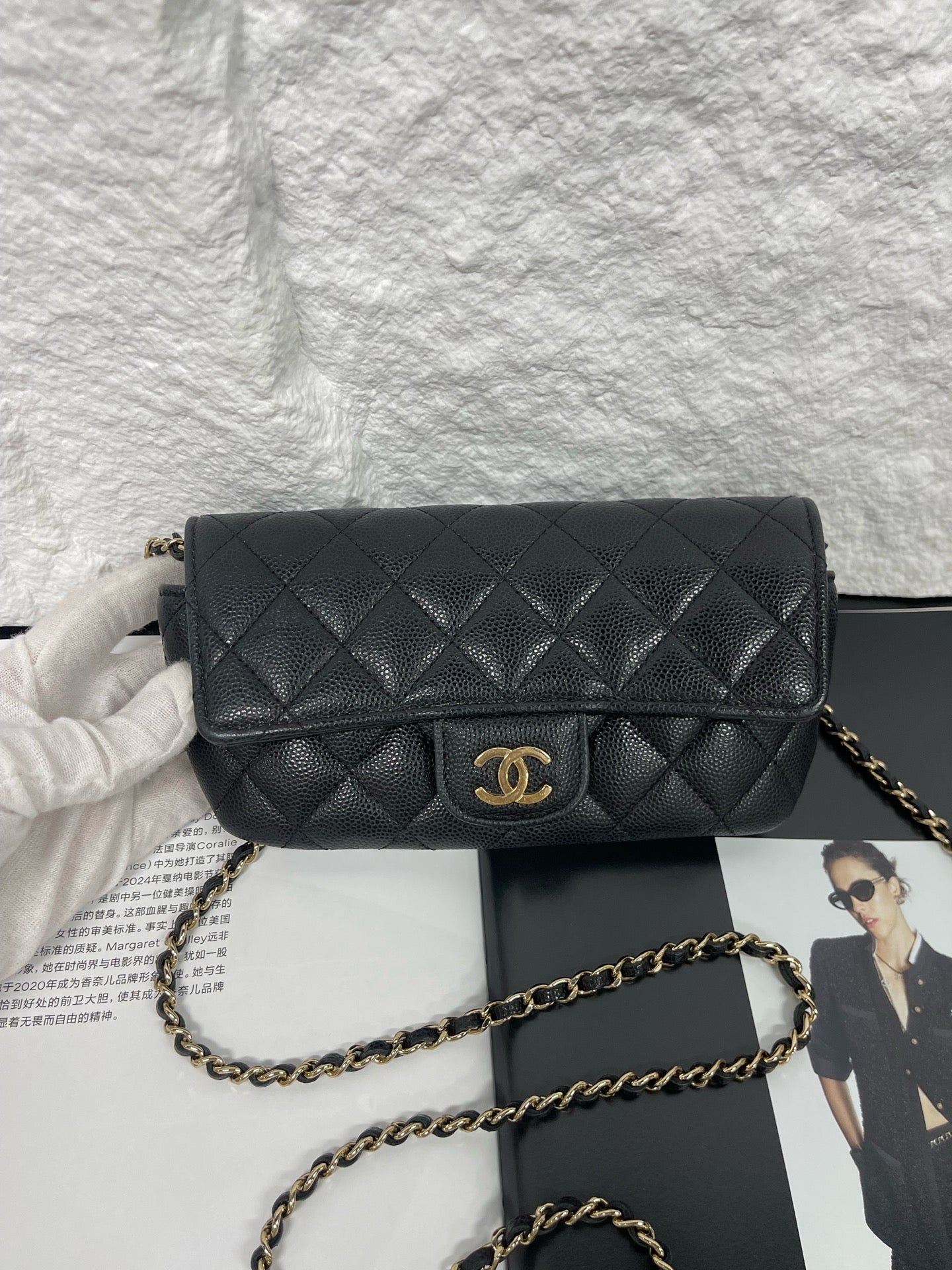 Chanel - Quilted Caviar Flap Eyeglasses Bag - Caviar leather - Black with Gold-Tone Hardware - (mini)
