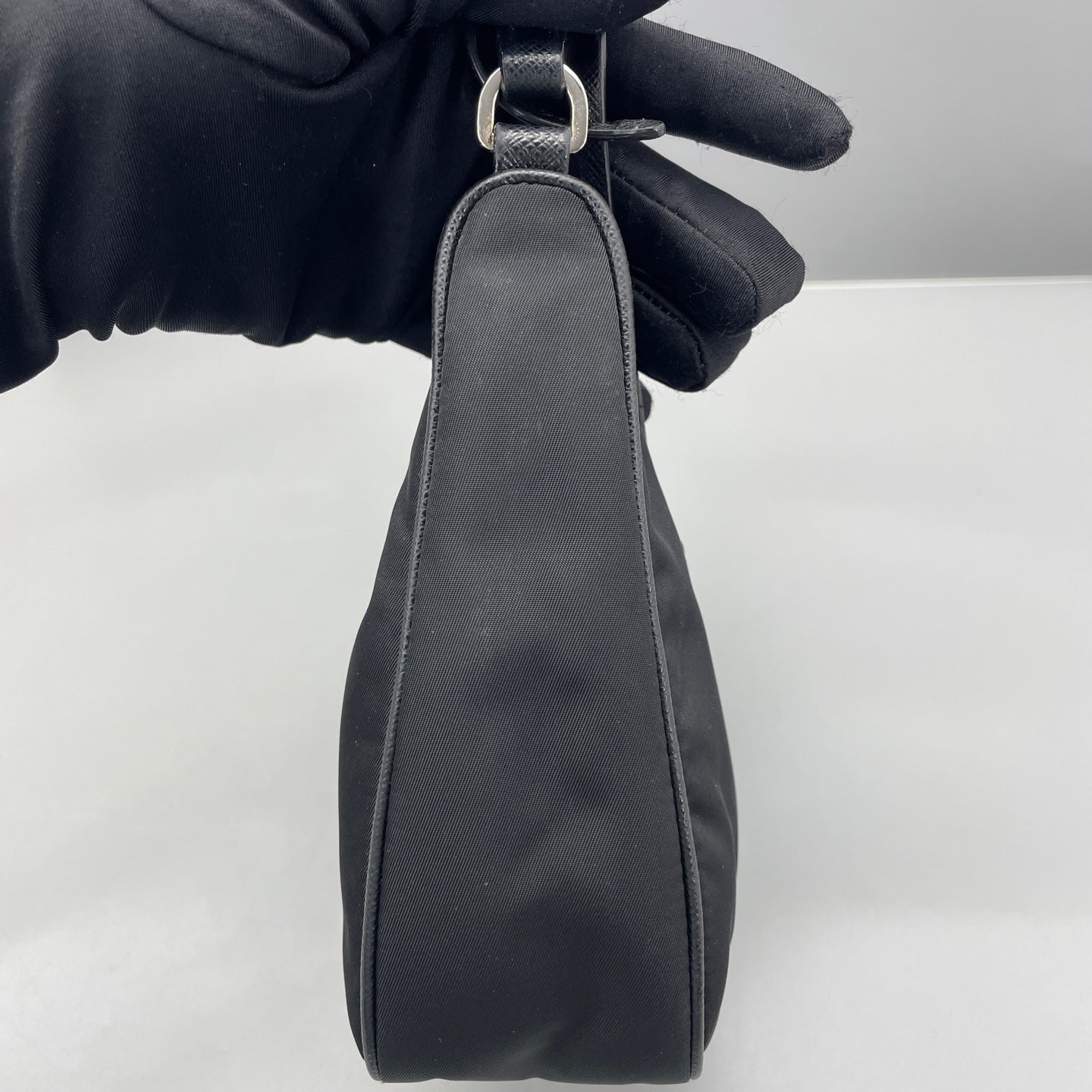 Prada - Re-Edition 2005 Hobo Bag - Nylon and Saffiano leather - Black - (mini)