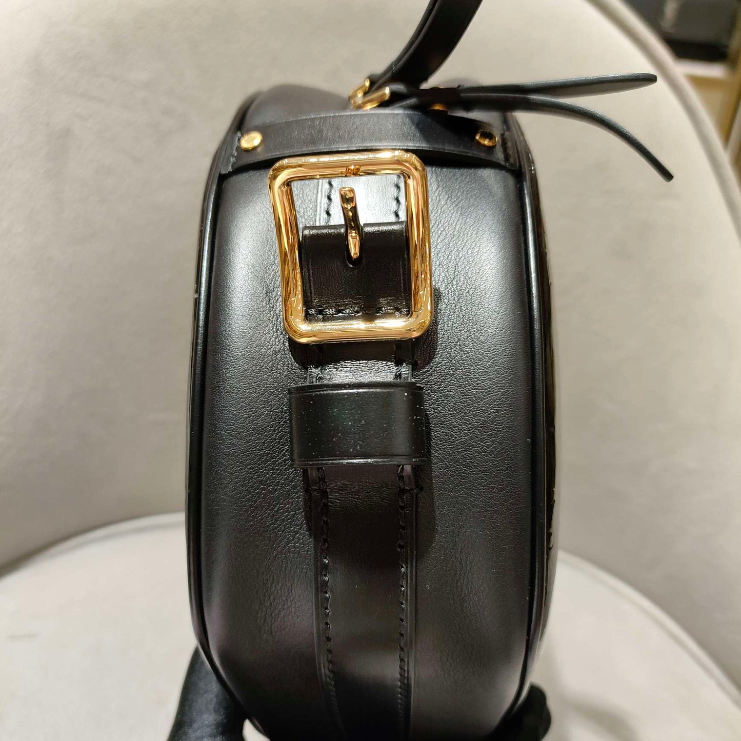 Louis Vuitton - Round Crossbody Bag - Patent leather - Black - (Small)