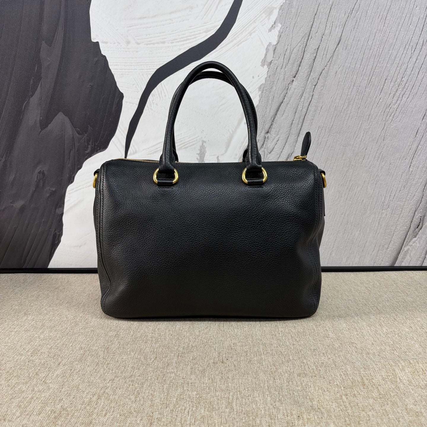 Prada - Boston Top Handle Bag CD7586 - Pebbled leather - Black - (Medium)