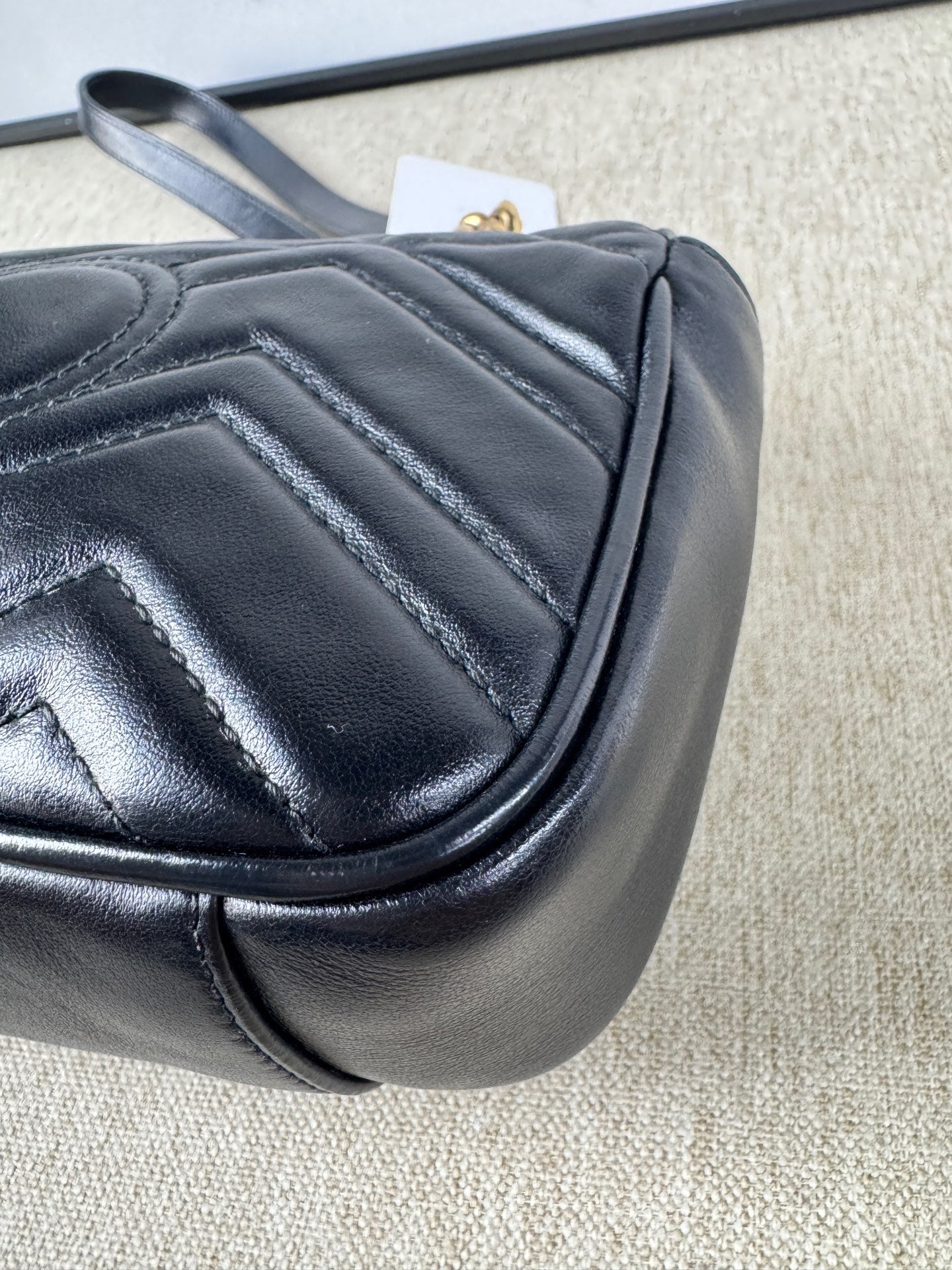 Gucci - GG Marmont Matelassé Mini Bag - Leather - Black with Gold-Tone Hardware - (mini)