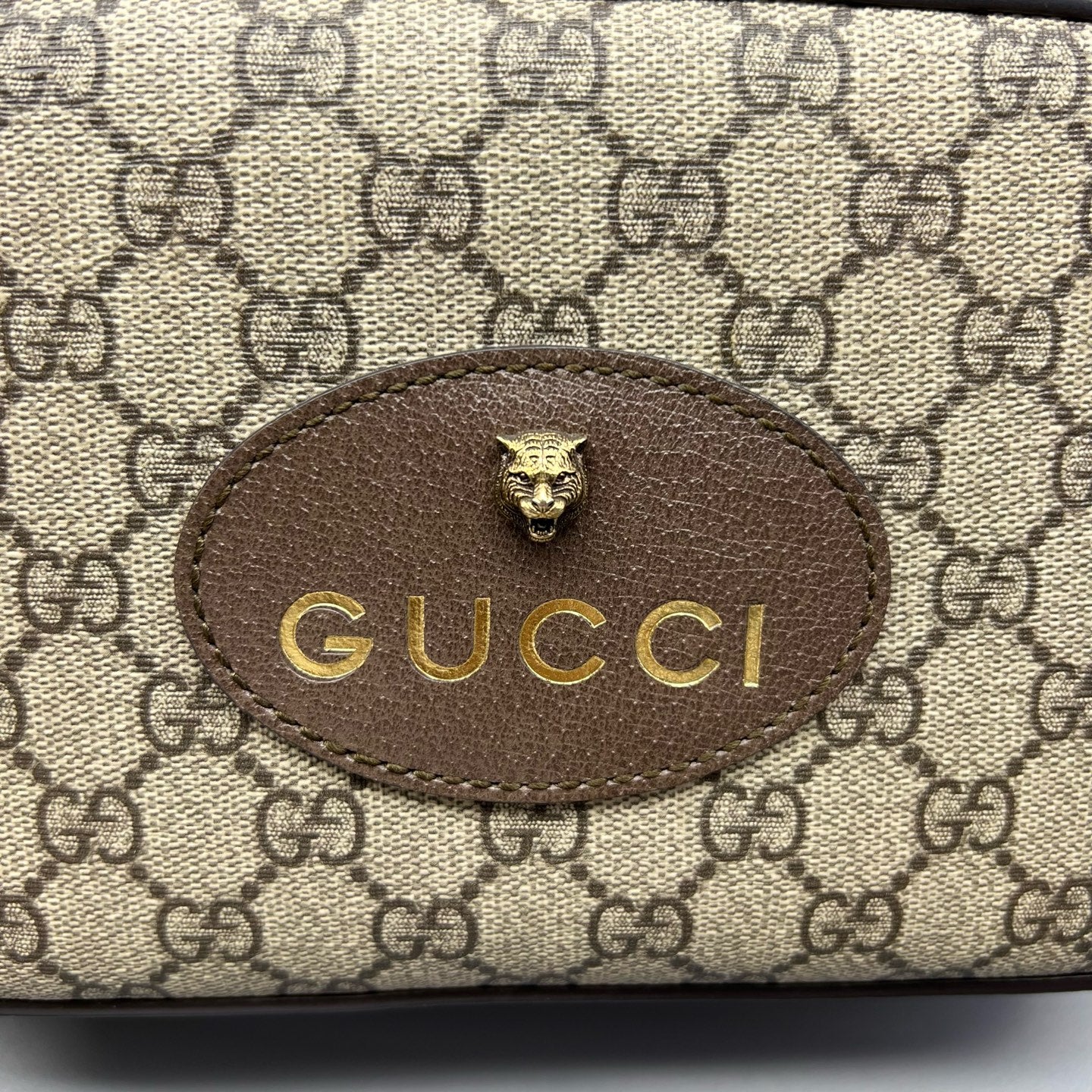 Gucci - GG Supreme Tiger Head Camera Bag - GG Supreme canvas with pebbled leather trim - Beige and Brown with multicolour strap - (Small)