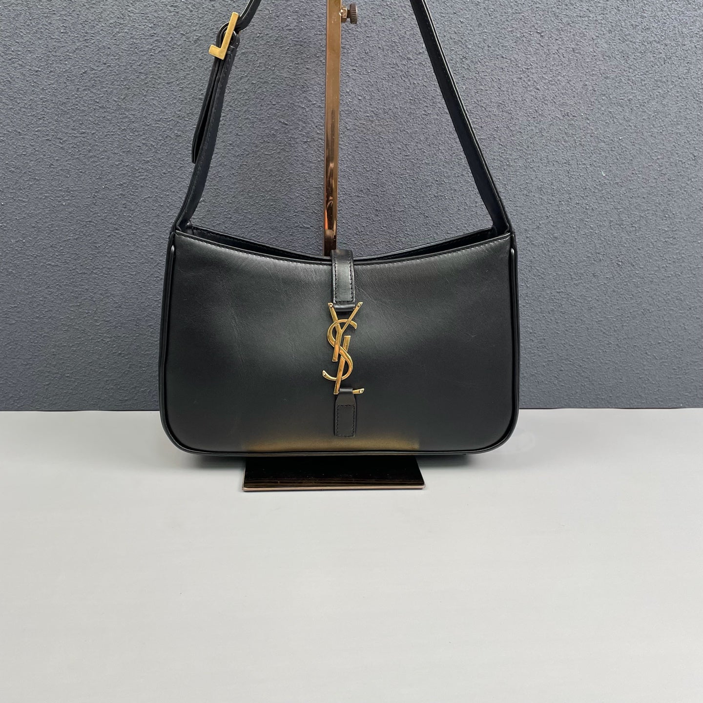 Saint Laurent - LE 5 A 7 - Leather - Black - (mini)