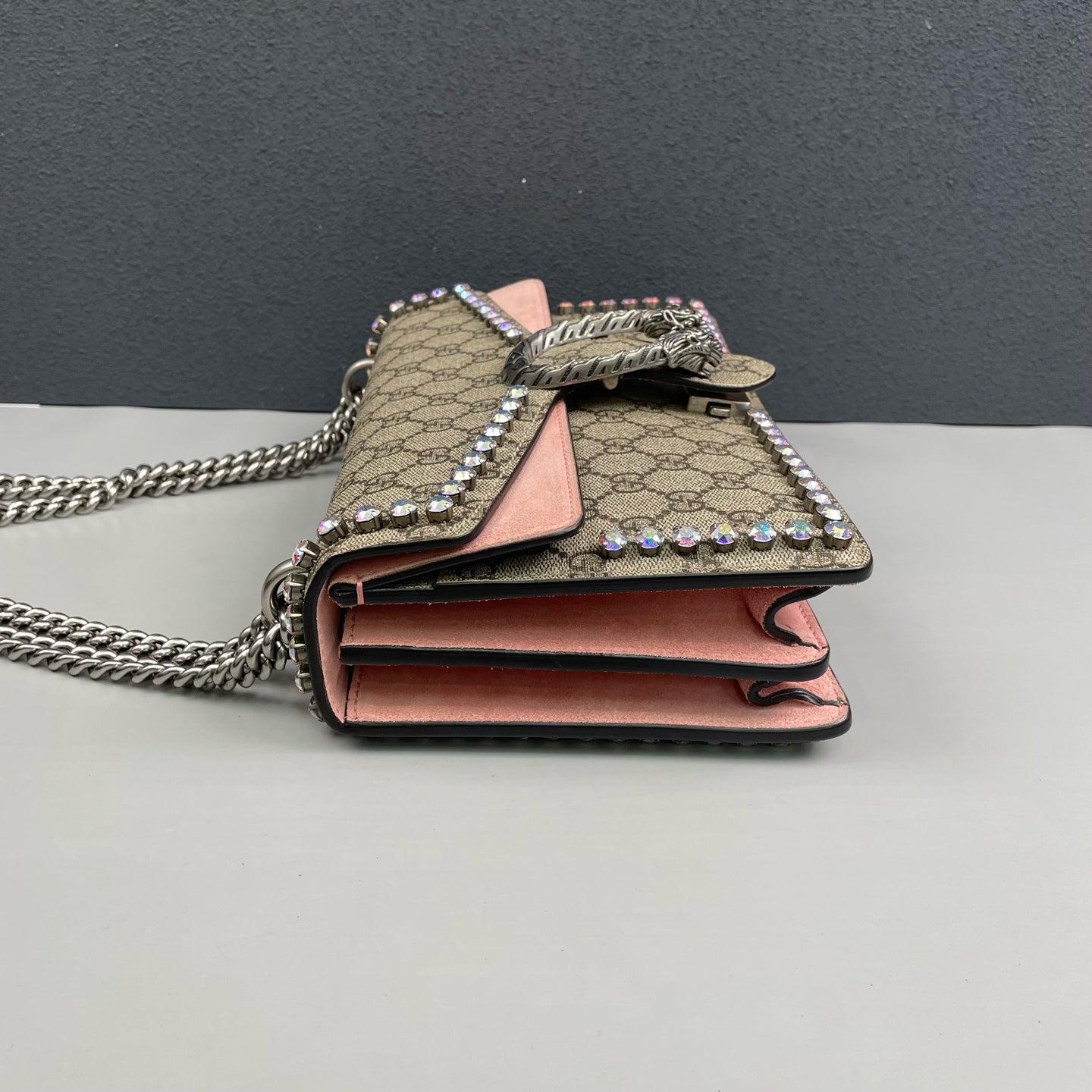 Gucci - Dionysus GG Supreme Shoulder Bag with Crystal Embellishment - GG Supreme coated canvas and pink suede leather with iridescent crystal embellishments - Beige, Pink and Multicolour crystals with Silver-Tone Hardware - (Medium)
