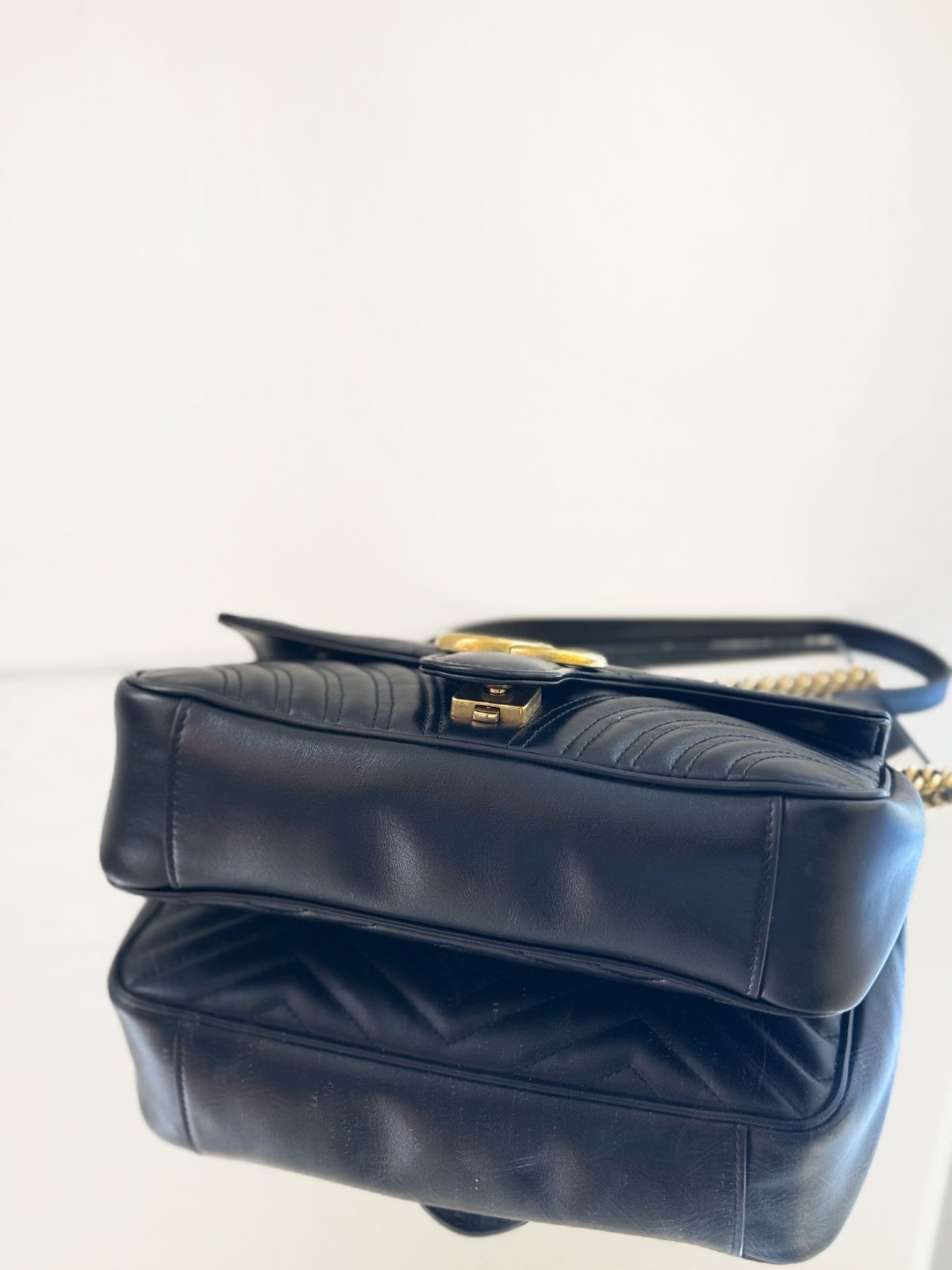 Gucci - GG Marmont Matelassé Shoulder Bag 26 - Leather - Black - (Medium)
