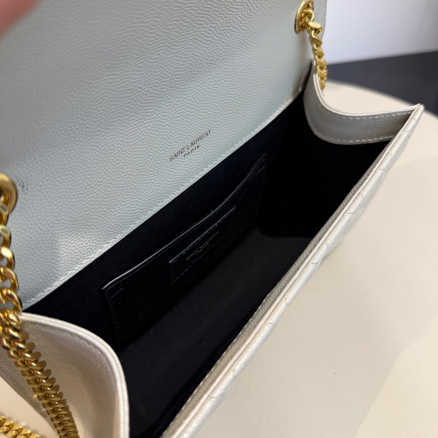 Saint Laurent - Envelope Wallet-on-Chain (WOC) - Caviar leather - White - (Small)