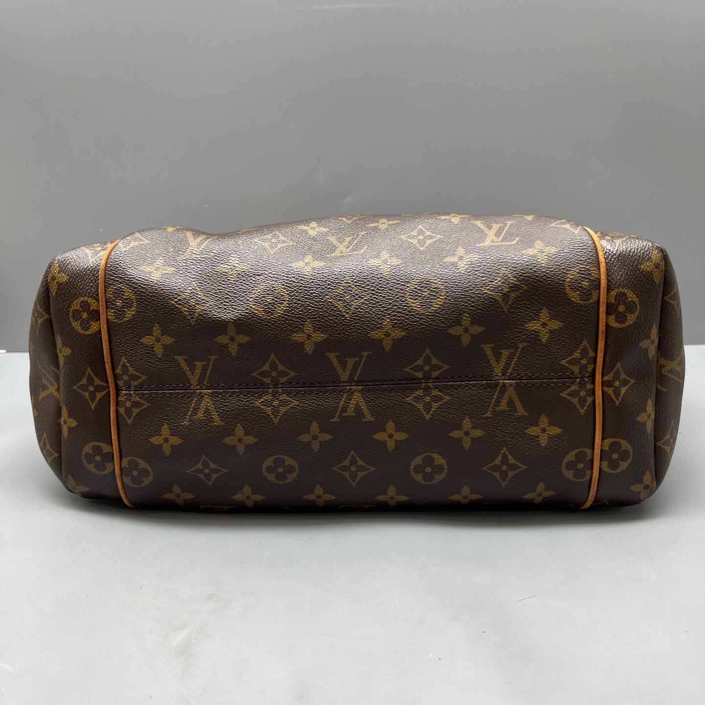 Louis Vuitton - Totally - Monogram coated canvas with natural vachetta leather trim - Brown - (medium)