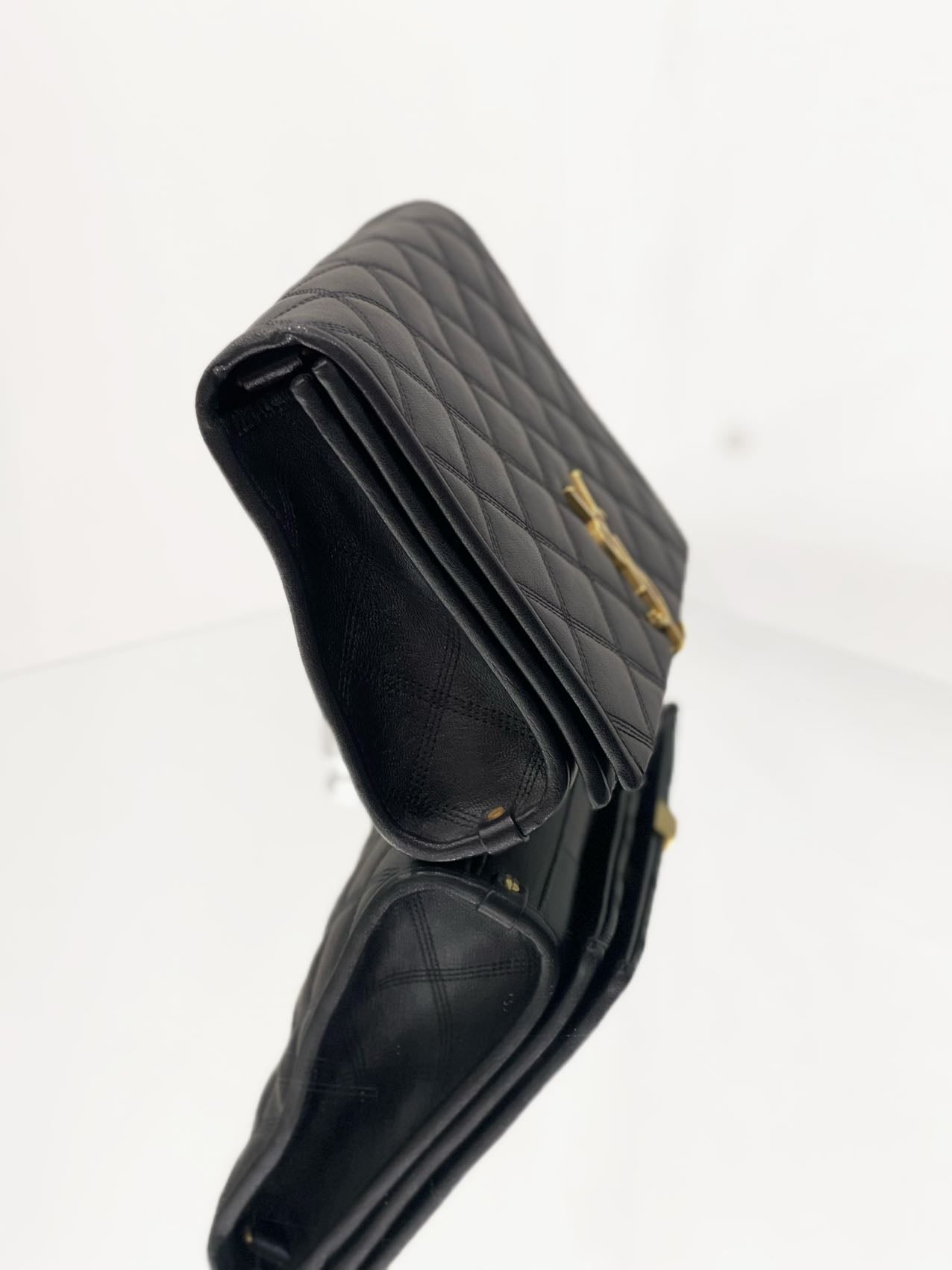 Saint Laurent - Becky Flap Bag - Pebbled calfskin leather - Black - (Medium)