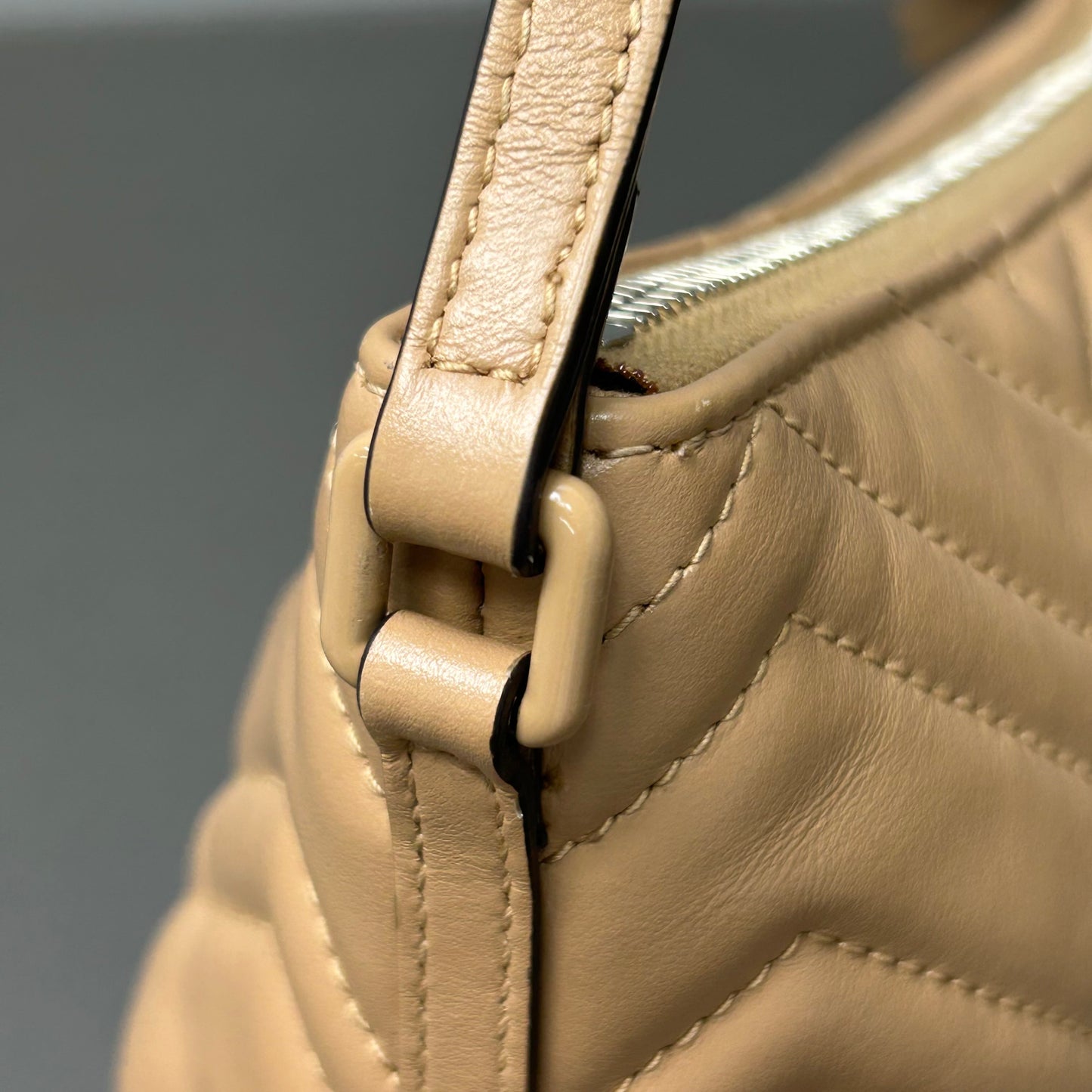 Gucci - GG Marmont Shoulder Bag - Leather - Beige - (Small)