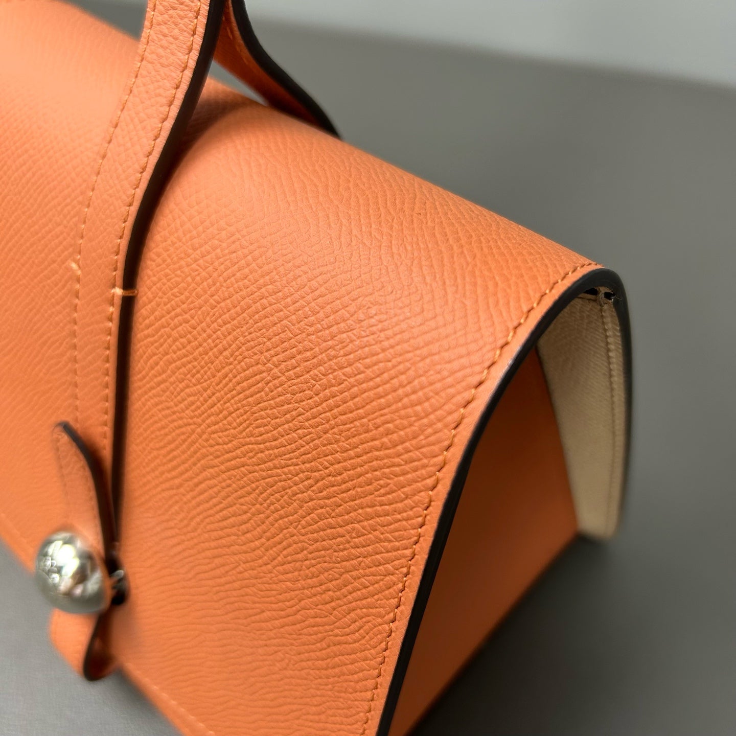 Moynat - Triangle Flap Bag - Grained cowhide leather - Orange with polished silver-tone hardware - (mini)
