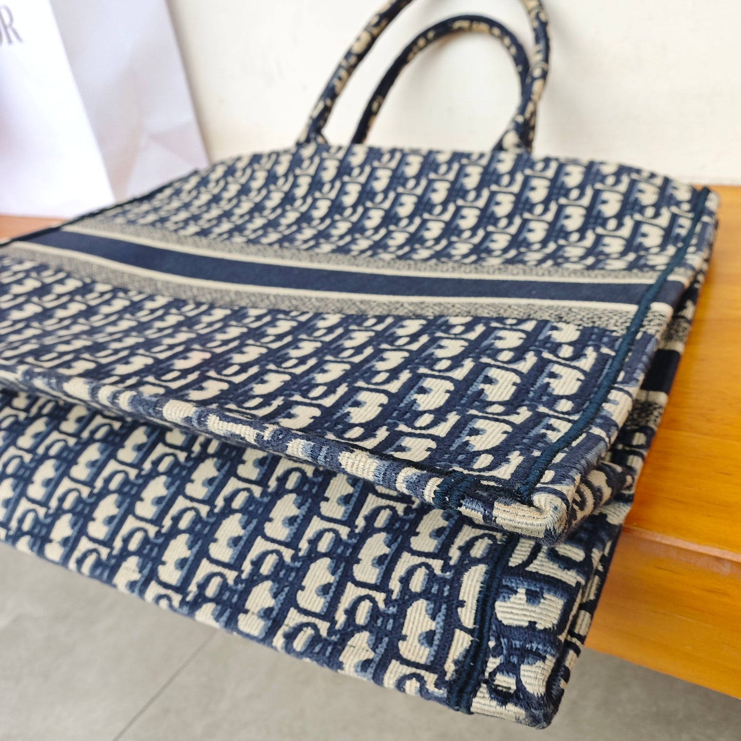 Dior - Oblique Book Tote Bag - Embroidered Canvas - Navy Blue - (Large)