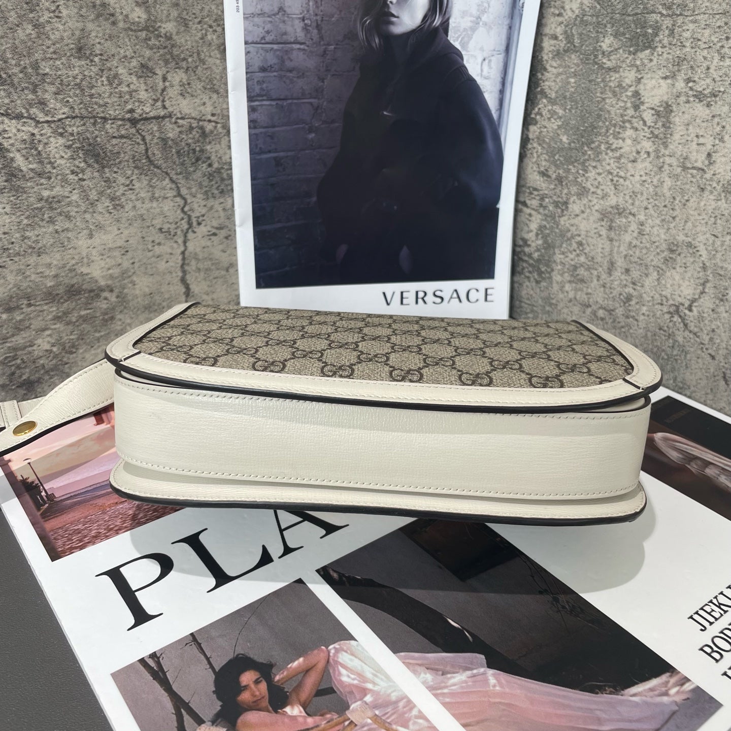 Gucci - 1955 Horsebit Shoulder Bag - GG Supreme Canvas with Leather Trim - White with Beige/Ebony Accents - (Medium)