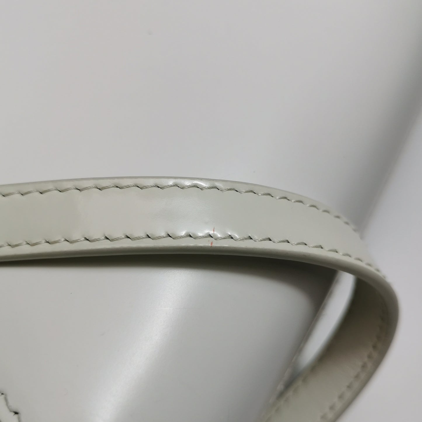 Prada - Vintage Trapezoid Shoulder Bag - Leather - White - (Small)