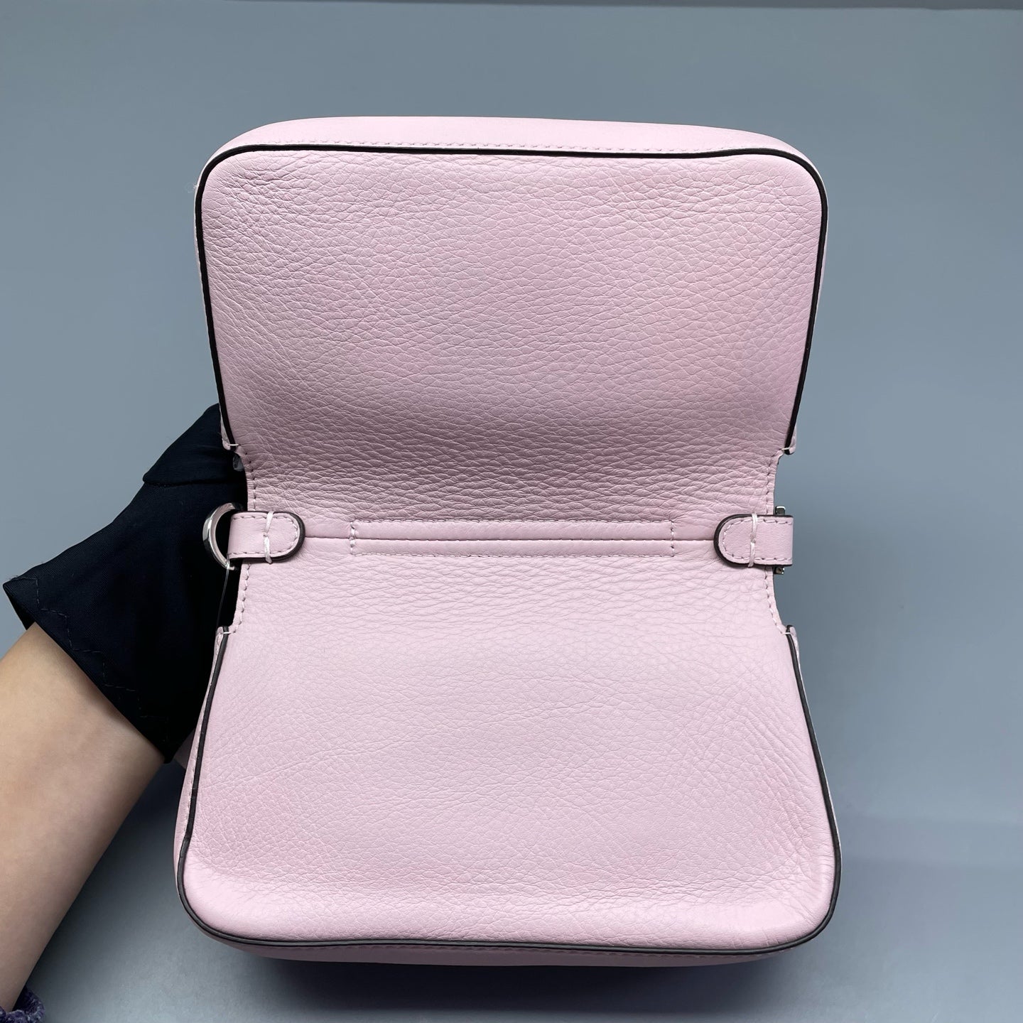 Fendi - Mini Baguette with Studs - Grained leather - Pink - (mini)