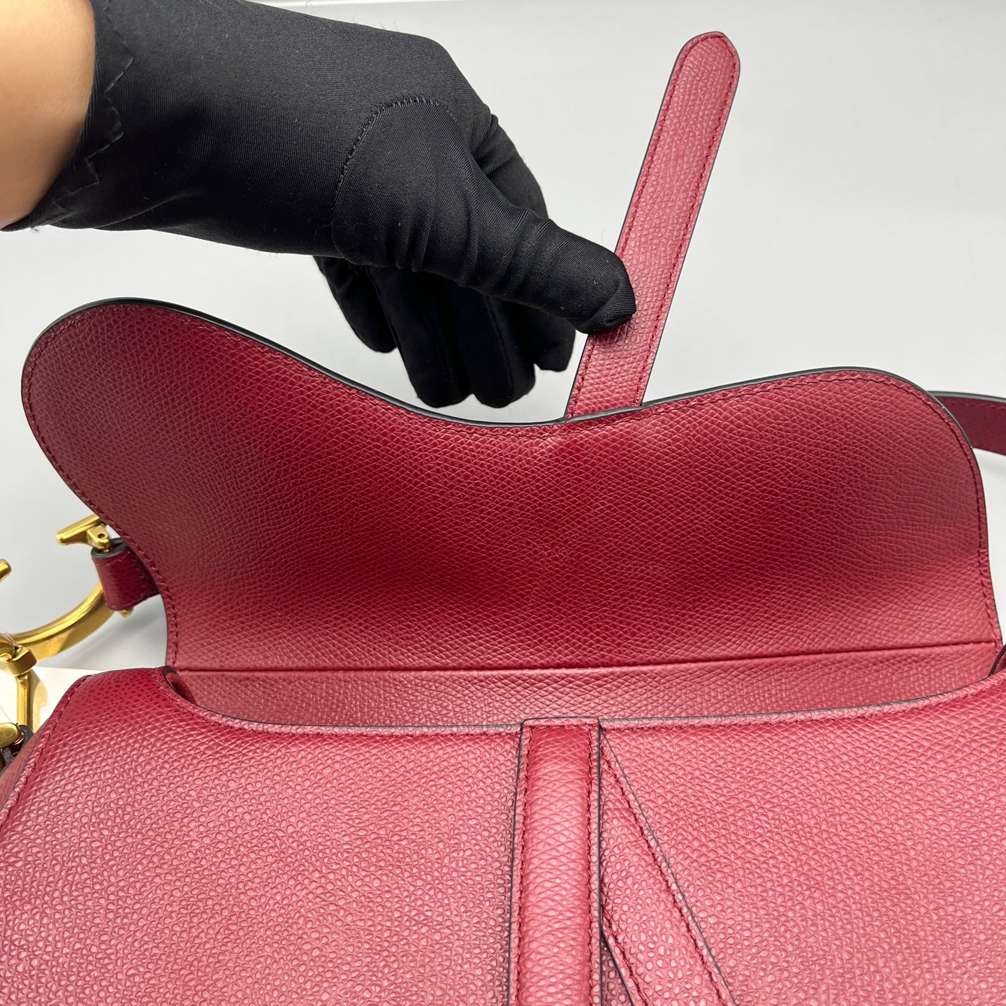 Dior - Saddle Bag - Leather - Burgundy - (medium)
