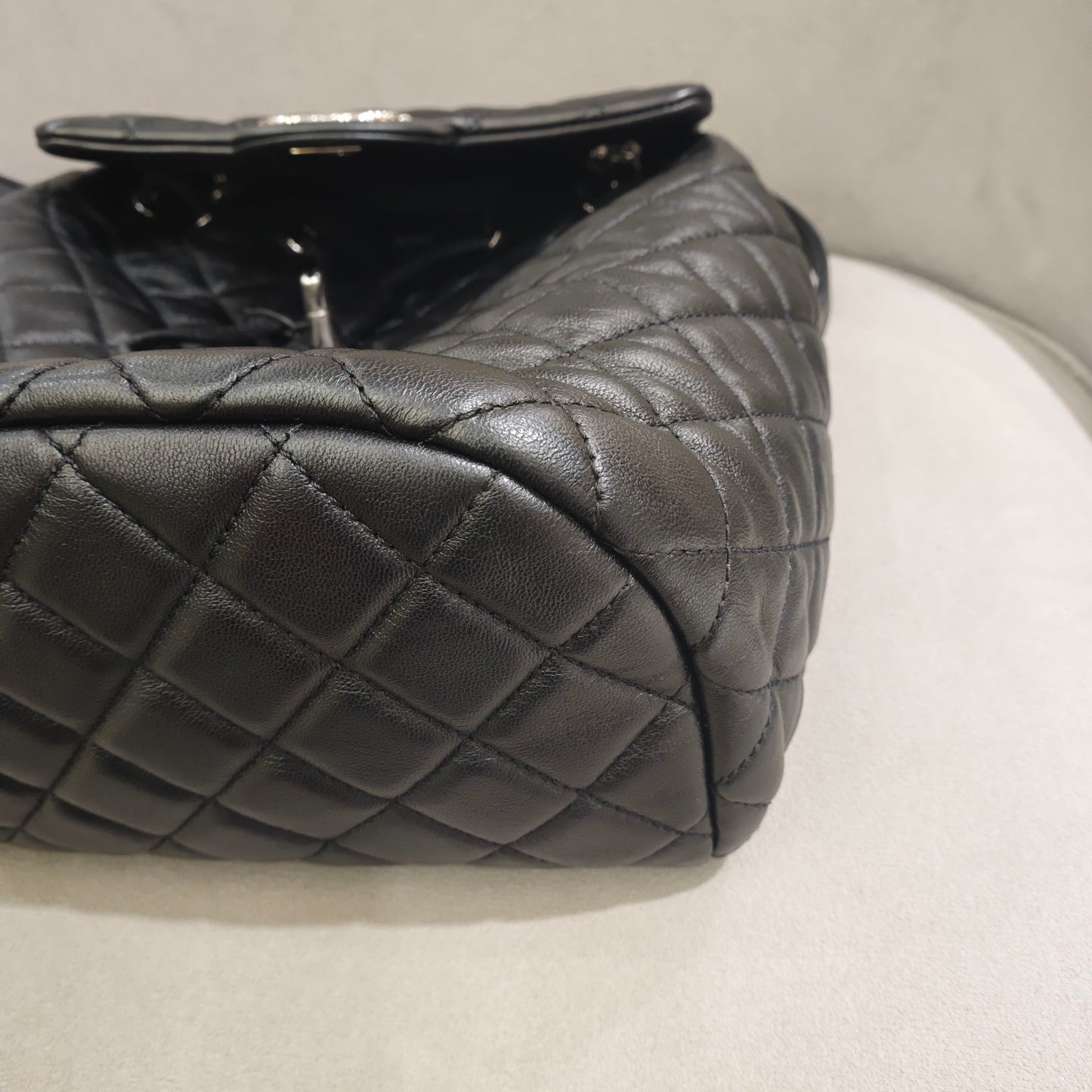 Chanel - Salzburg Backpack - Lambskin leather - Black with Silver-Tone Hardware - (Small)