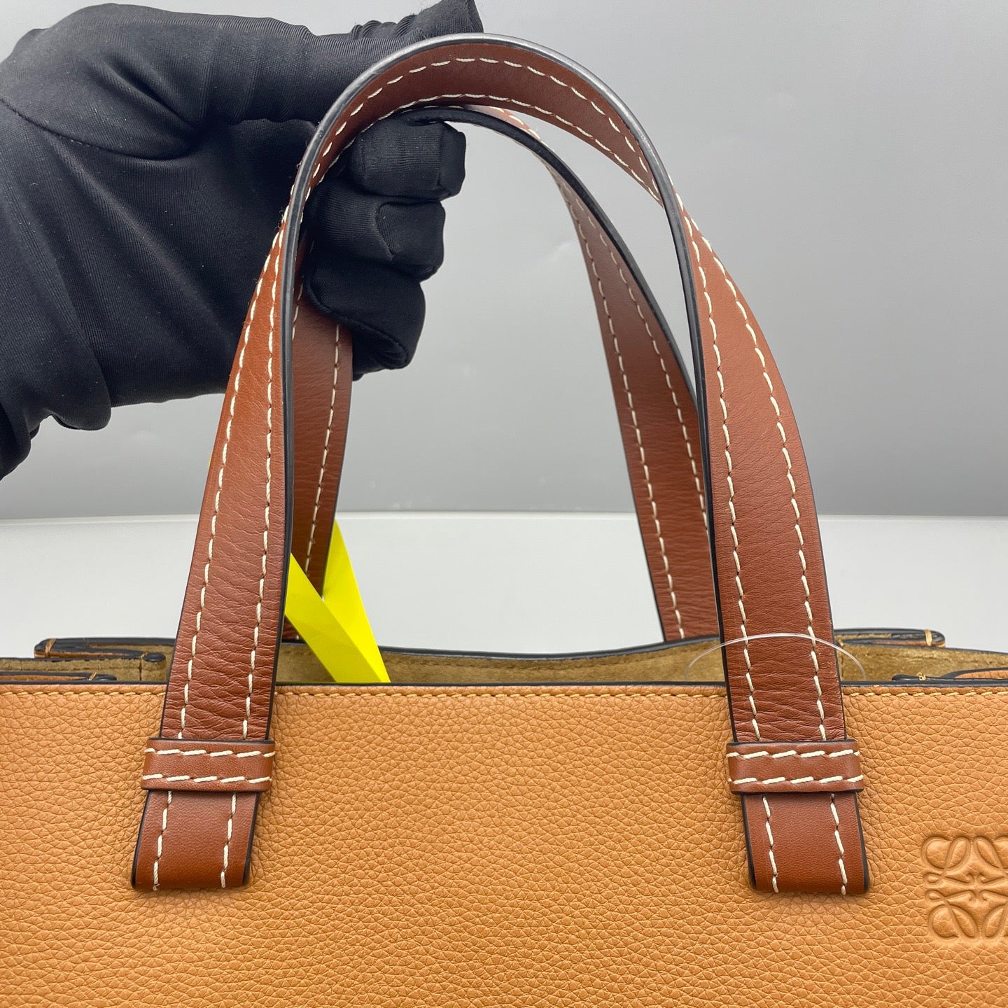 Loewe - Gate Top Handle Bag - Grained leather - Caramel - (medium)